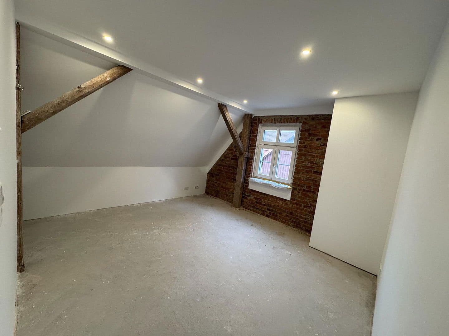 Prodej domu 144 m², pozemek 936 m², Wolfhagen, Hessen Prodej domu 144 m², pozemek 936 m², Wolfhagen, Hessen