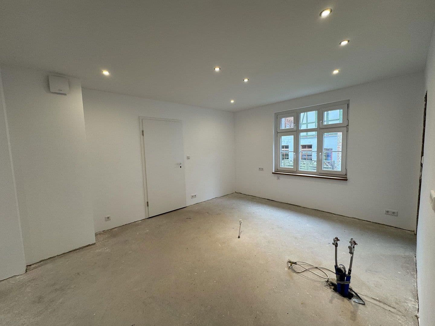 Prodej domu 144 m², pozemek 936 m², Wolfhagen, Hessen Prodej domu 144 m², pozemek 936 m², Wolfhagen, Hessen