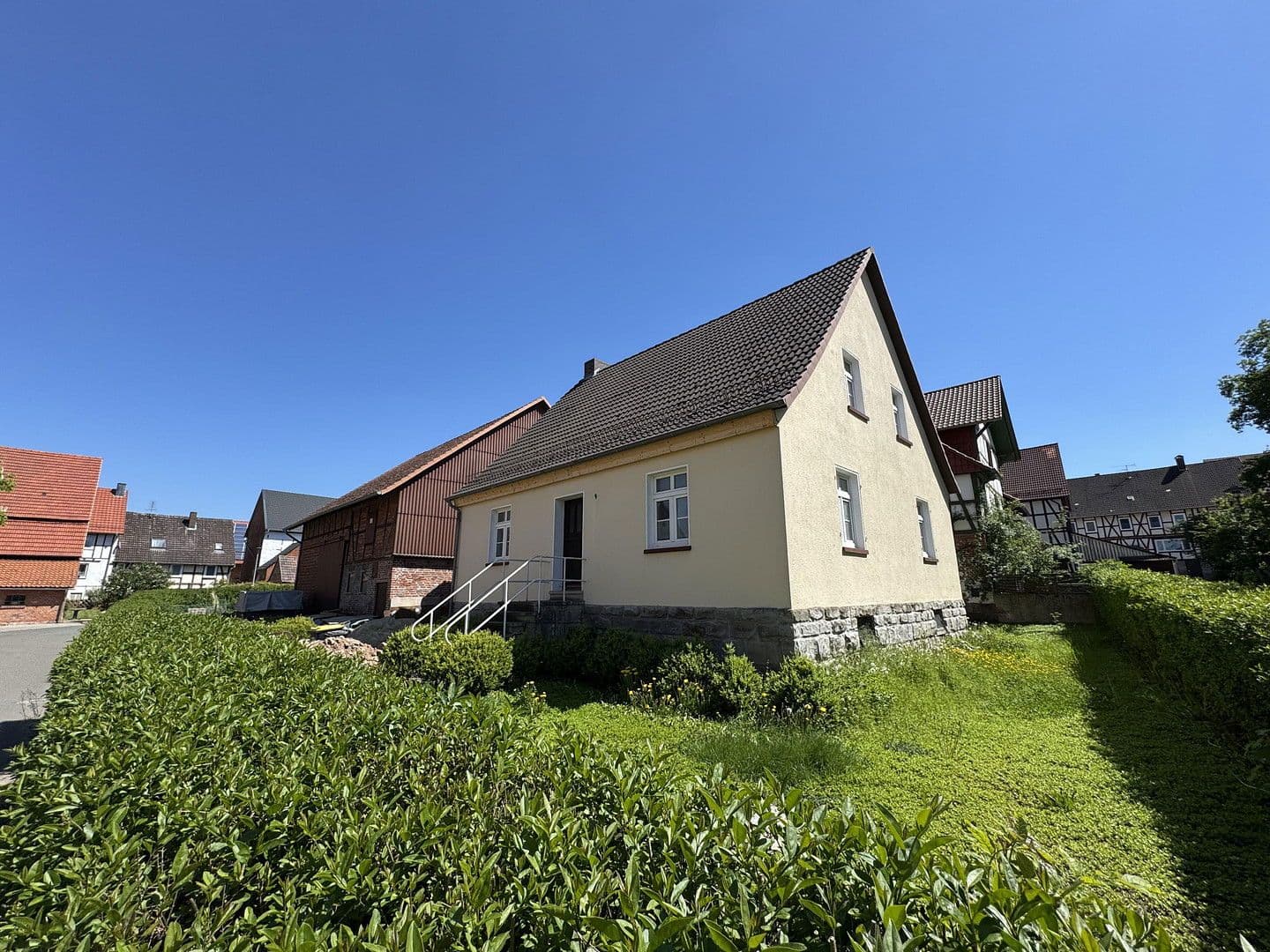 Prodej domu 144 m², pozemek 936 m², Wolfhagen, Hessen Prodej domu 144 m², pozemek 936 m², Wolfhagen, Hessen