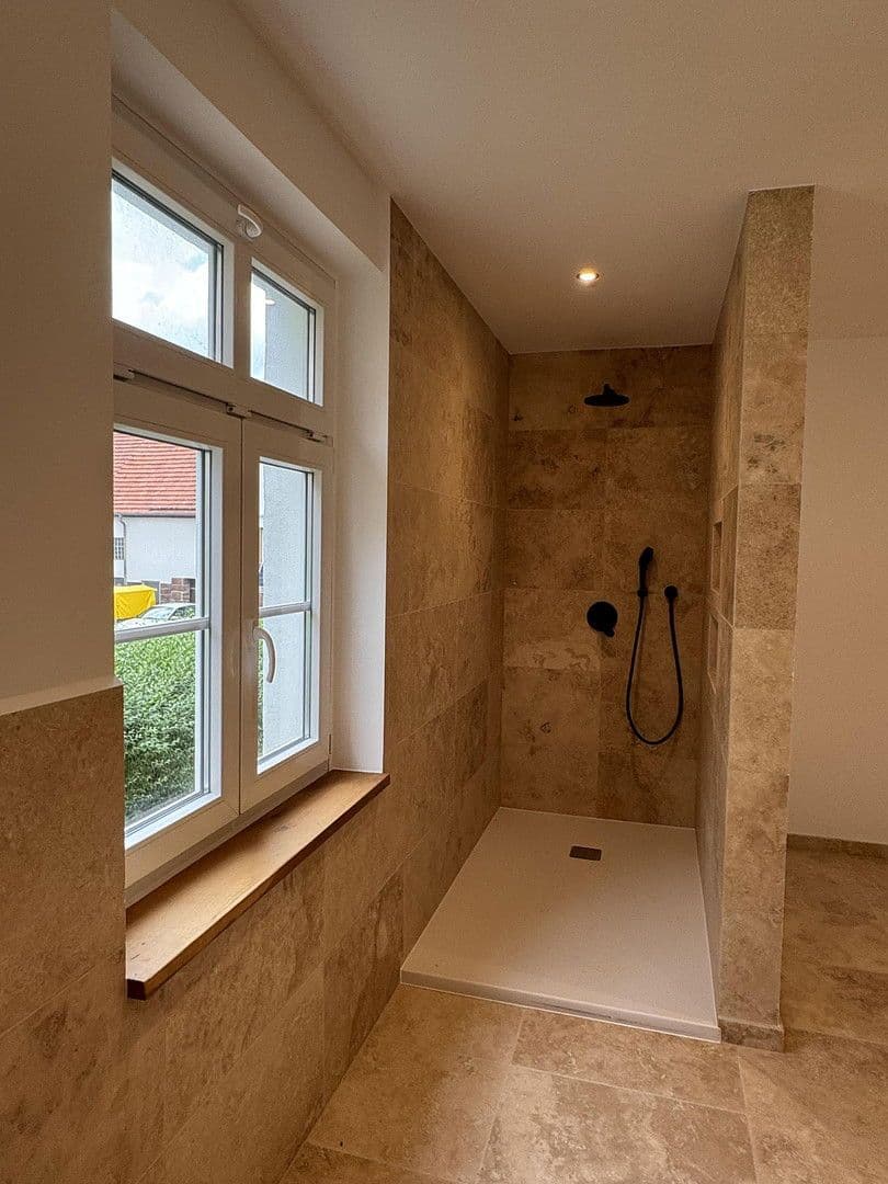 Prodej domu 144 m², pozemek 936 m², Wolfhagen, Hessen Prodej domu 144 m², pozemek 936 m², Wolfhagen, Hessen