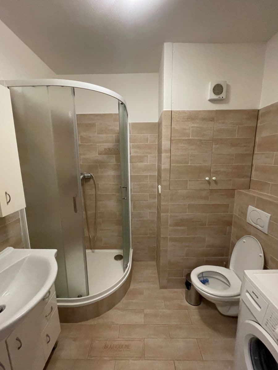 Pronájem bytu 2+kk 42 m², Pujmanové, Praha, Praha Pronájem bytu 2+kk 42 m², Pujmanové, Praha, Praha