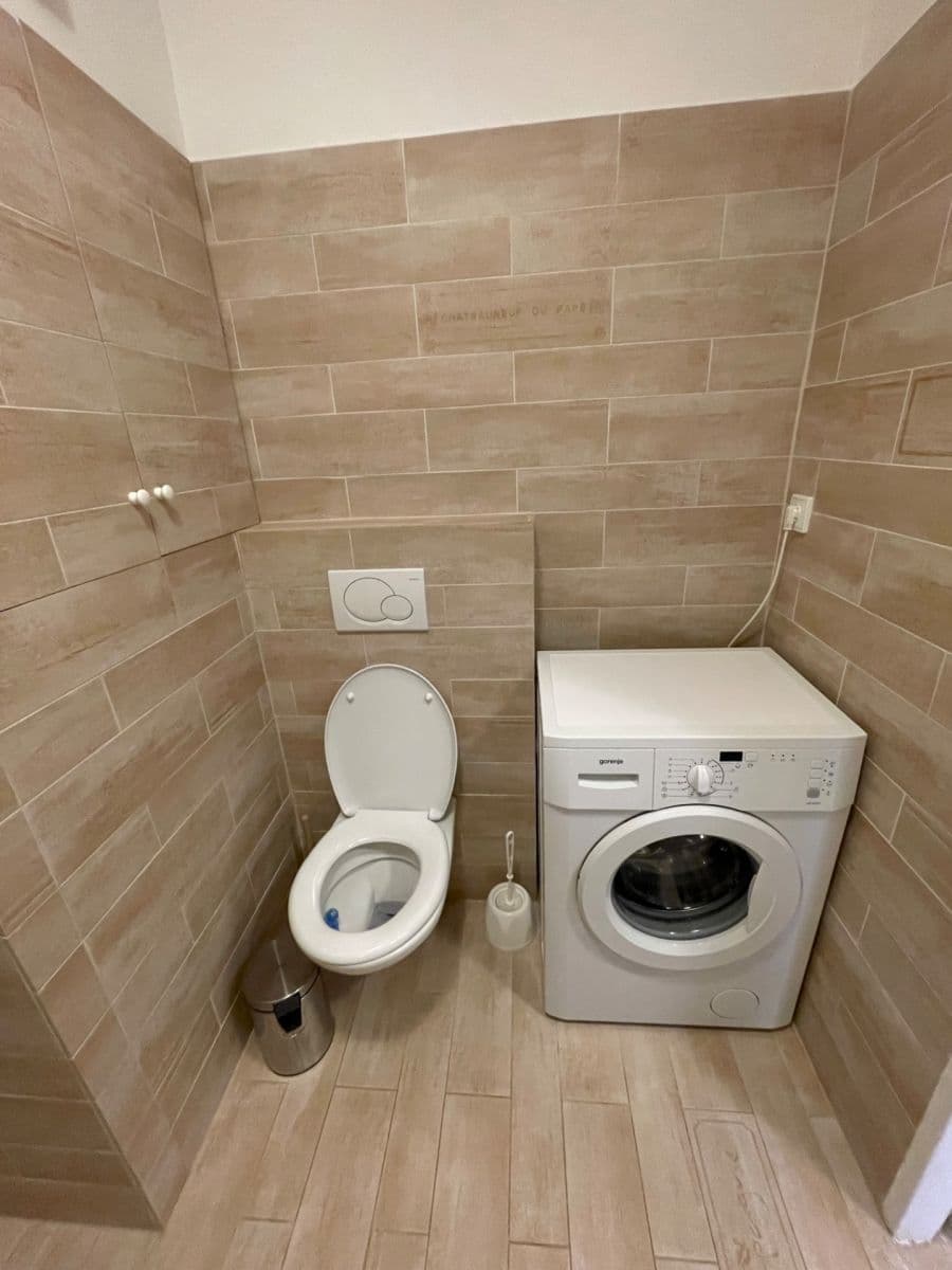 Pronájem bytu 2+kk 42 m², Pujmanové, Praha, Praha Pronájem bytu 2+kk 42 m², Pujmanové, Praha, Praha