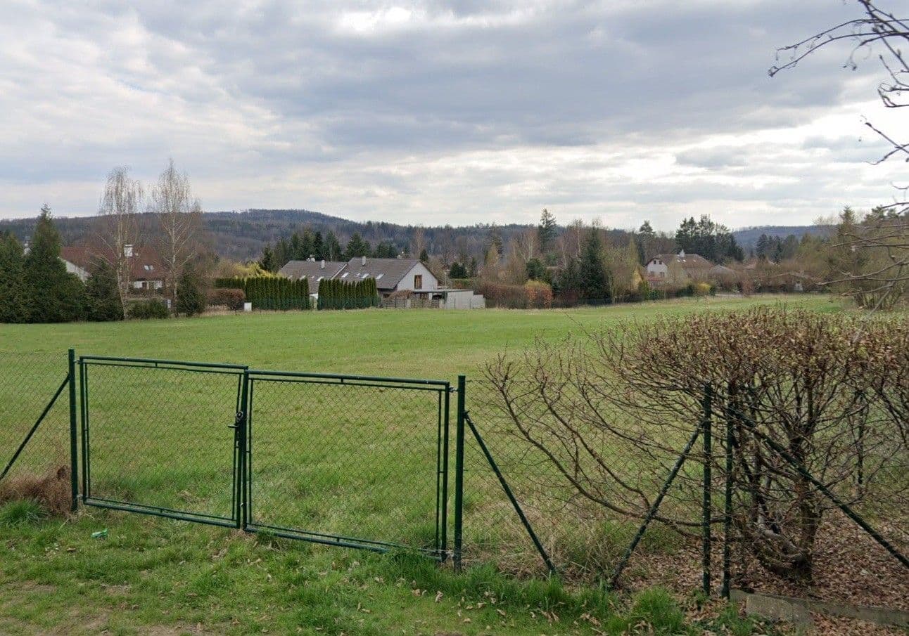 Prodej pozemku 1.233 m², Slavíková, Kamenice, Středočeský kraj Prodej pozemku 1.233 m², Slavíková, Kamenice, Středočeský kraj