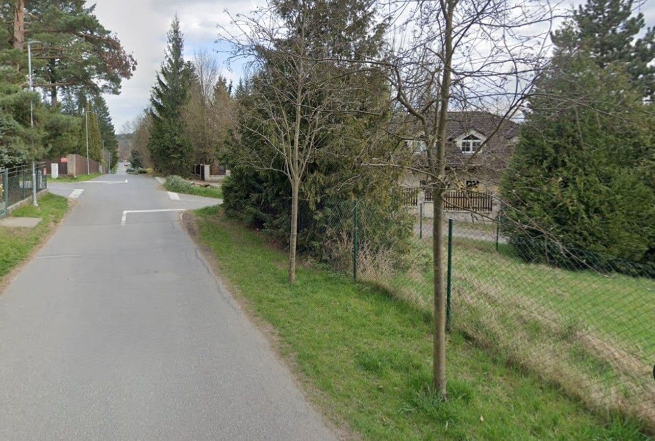 Prodej pozemku 1.233 m², Slavíková, Kamenice, Středočeský kraj Prodej pozemku 1.233 m², Slavíková, Kamenice, Středočeský kraj