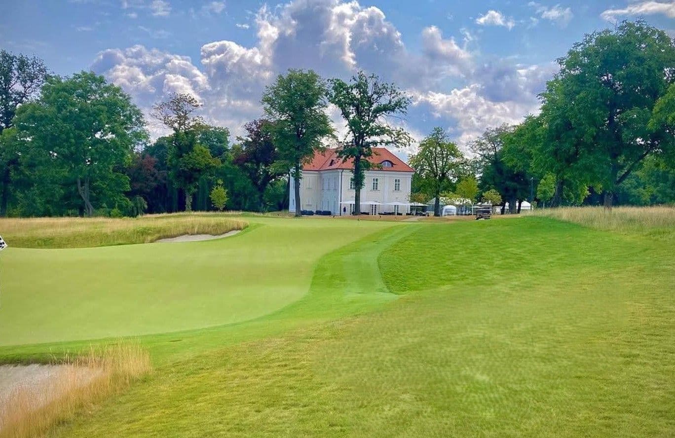 Prodej pozemku 1.233 m², Slavíková, Kamenice, Středočeský kraj Prodej pozemku 1.233 m², Slavíková, Kamenice, Středočeský kraj