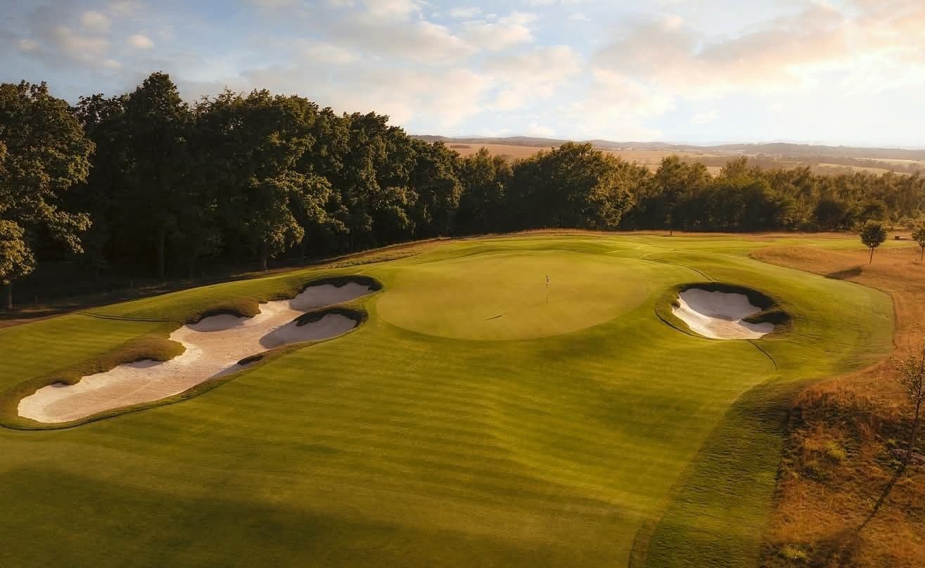 Prodej pozemku 1.233 m², Slavíková, Kamenice, Středočeský kraj Prodej pozemku 1.233 m², Slavíková, Kamenice, Středočeský kraj