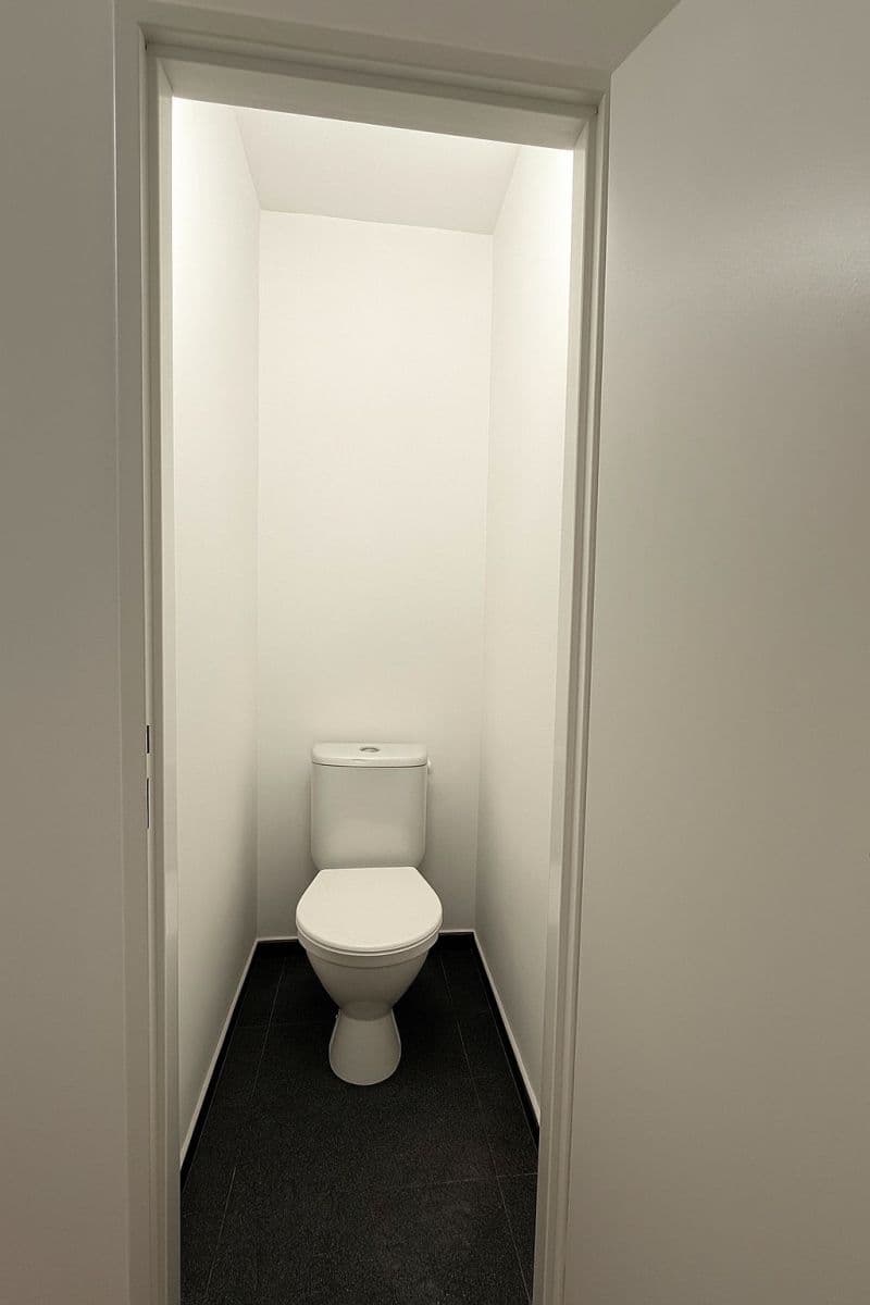 Prodej bytu 4+1 81 m², 5. května, Plesná, Karlovarský kraj Prodej bytu 4+1 81 m², 5. května, Plesná, Karlovarský kraj