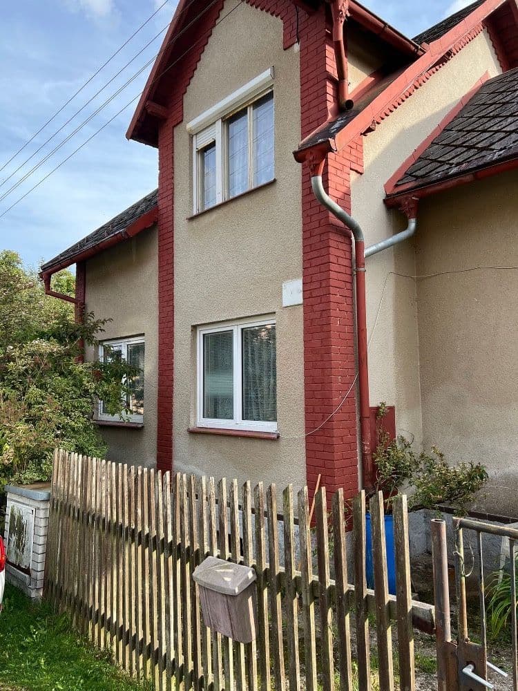 Prodej domu 260 m², pozemek 1.000 m², Růžová, Plesná, Karlovarský kraj Prodej domu 260 m², pozemek 1.000 m², Růžová, Plesná, Karlovarský kraj