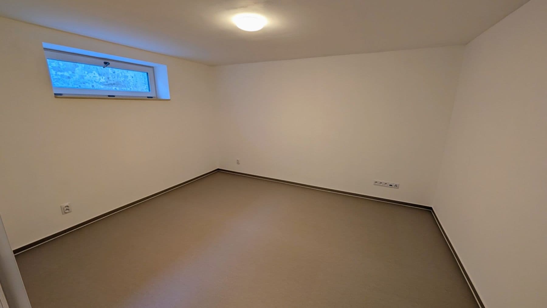 Pronájem bytu 2+1 53 m², Myslivní, Brno, Jihomoravský kraj Pronájem bytu 2+1 53 m², Myslivní, Brno, Jihomoravský kraj
