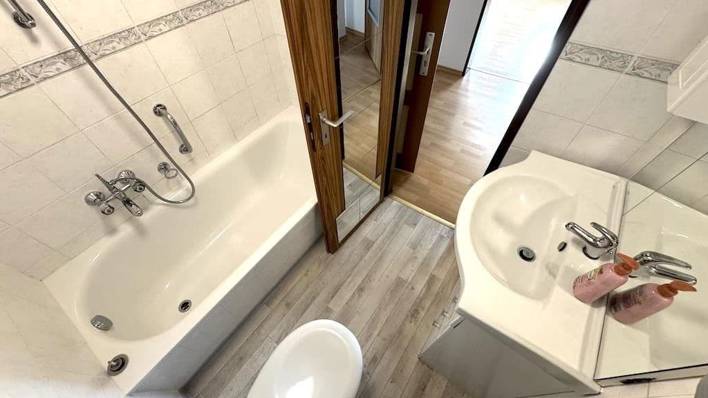 Prodej domu 180 m², pozemek 238 m², Lauf an der Pegnitz, Bavorsko Prodej domu 180 m², pozemek 238 m², Lauf an der Pegnitz, Bavorsko