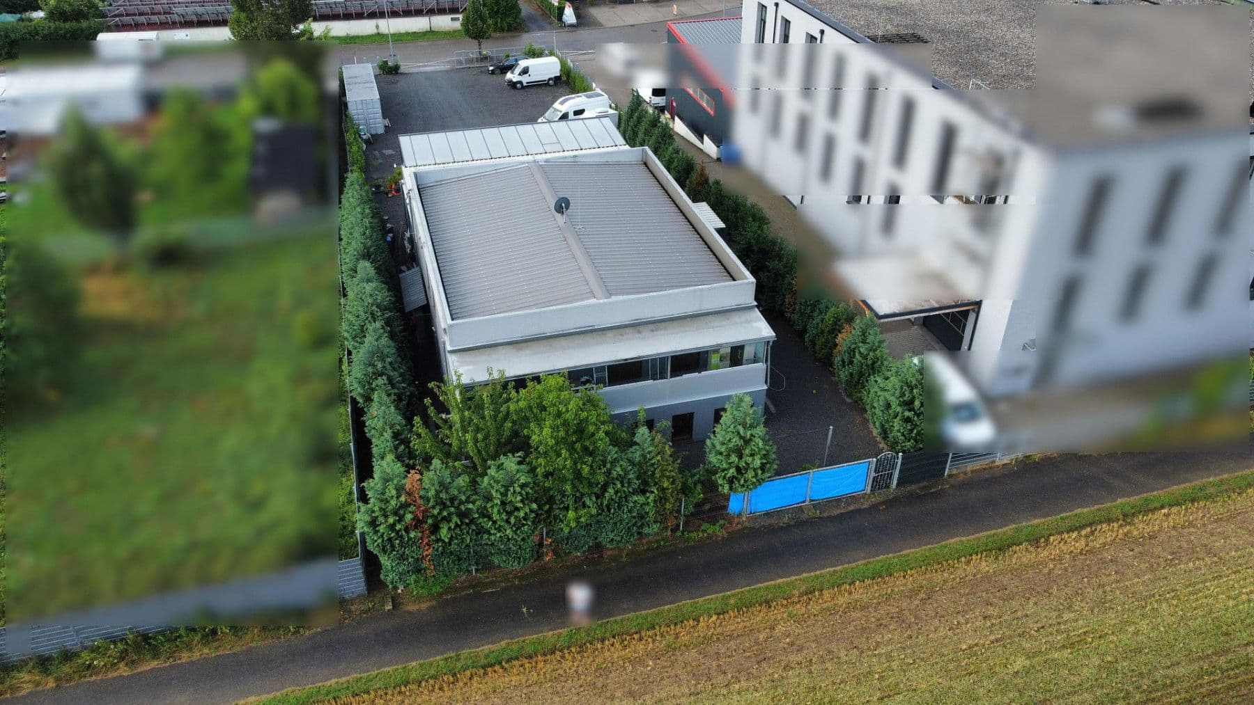 Prodej nebytového prostoru 1.496 m², Leingarten, Bádensko-Württembersko Prodej nebytového prostoru 1.496 m², Leingarten, Bádensko-Württembersko