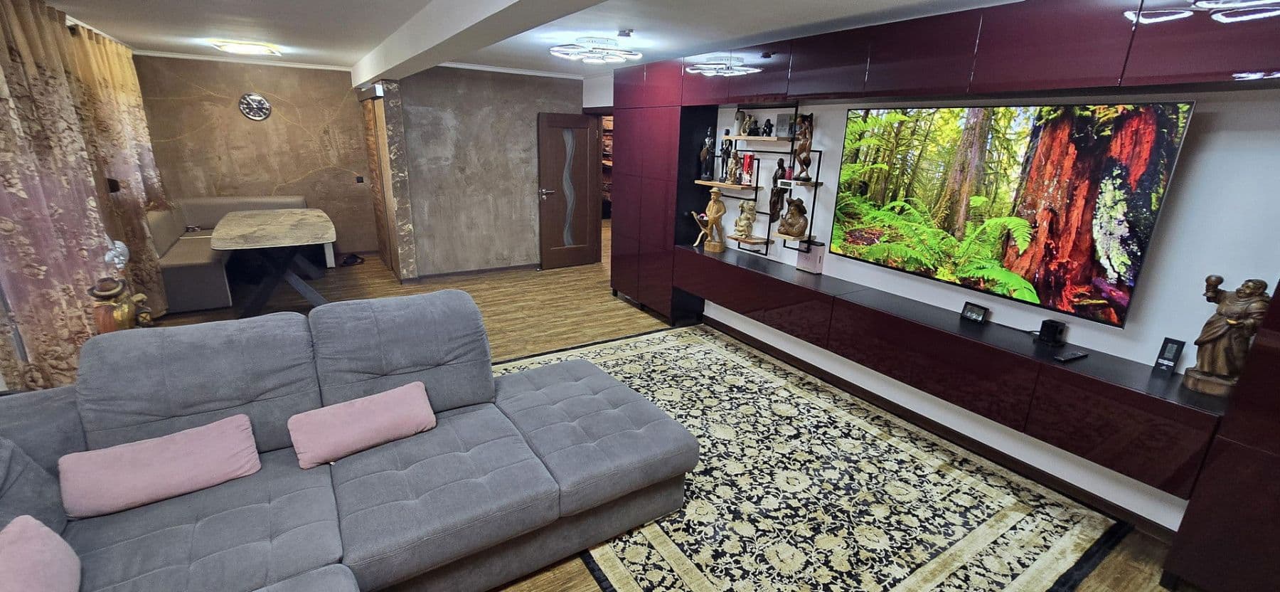 Prodej nebytového prostoru 1.496 m², Leingarten, Bádensko-Württembersko Prodej nebytového prostoru 1.496 m², Leingarten, Bádensko-Württembersko