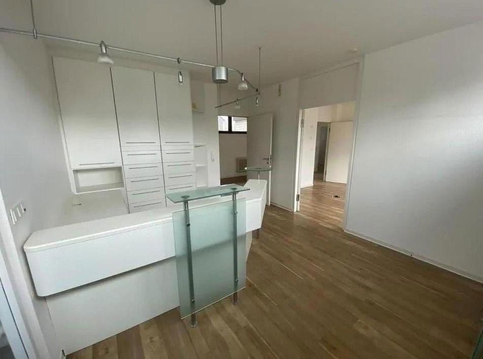 Pronájem kanceláře 120 m², Stockstadt am Rhein, Hessen Pronájem kanceláře 120 m², Stockstadt am Rhein, Hessen