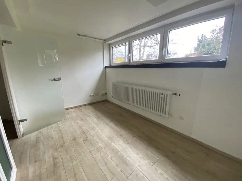 Pronájem kanceláře 120 m², Stockstadt am Rhein, Hessen Pronájem kanceláře 120 m², Stockstadt am Rhein, Hessen