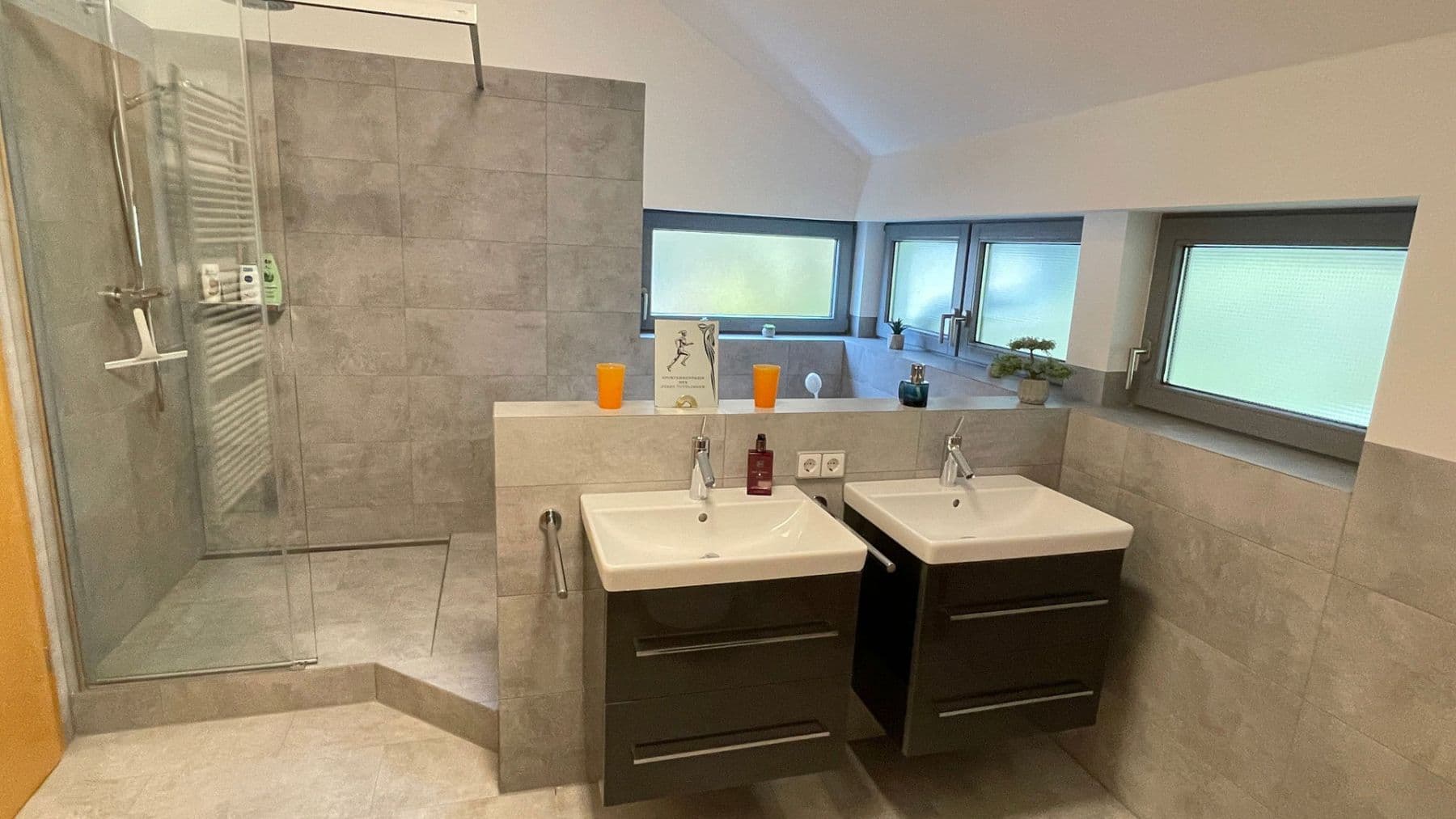Prodej domu 192 m², pozemek 809 m², Schramberg, Bádensko-Württembersko Prodej domu 192 m², pozemek 809 m², Schramberg, Bádensko-Württembersko