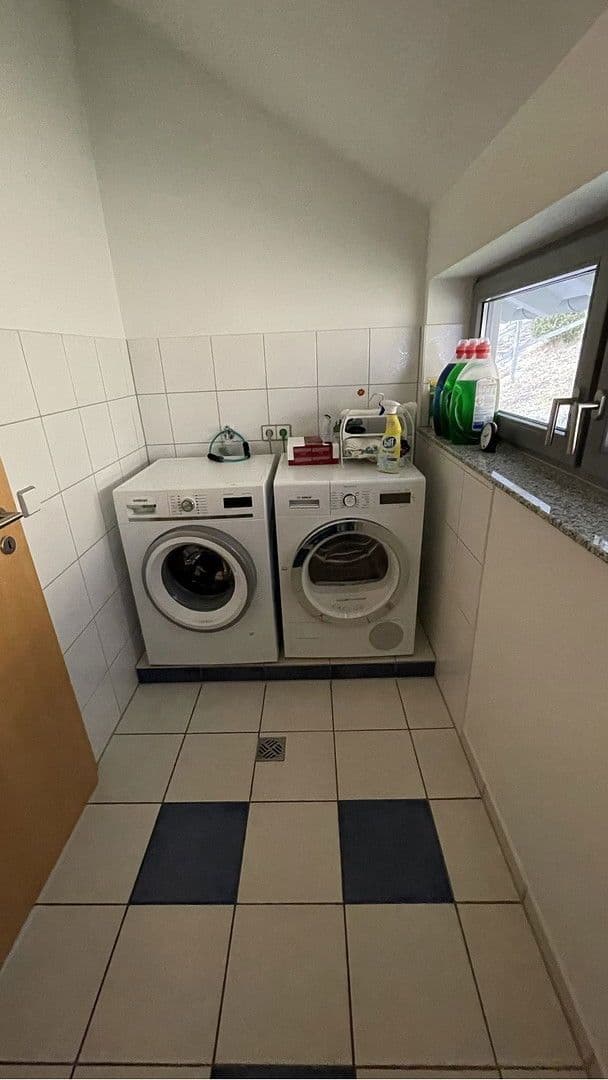Prodej domu 192 m², pozemek 809 m², Schramberg, Bádensko-Württembersko Prodej domu 192 m², pozemek 809 m², Schramberg, Bádensko-Württembersko