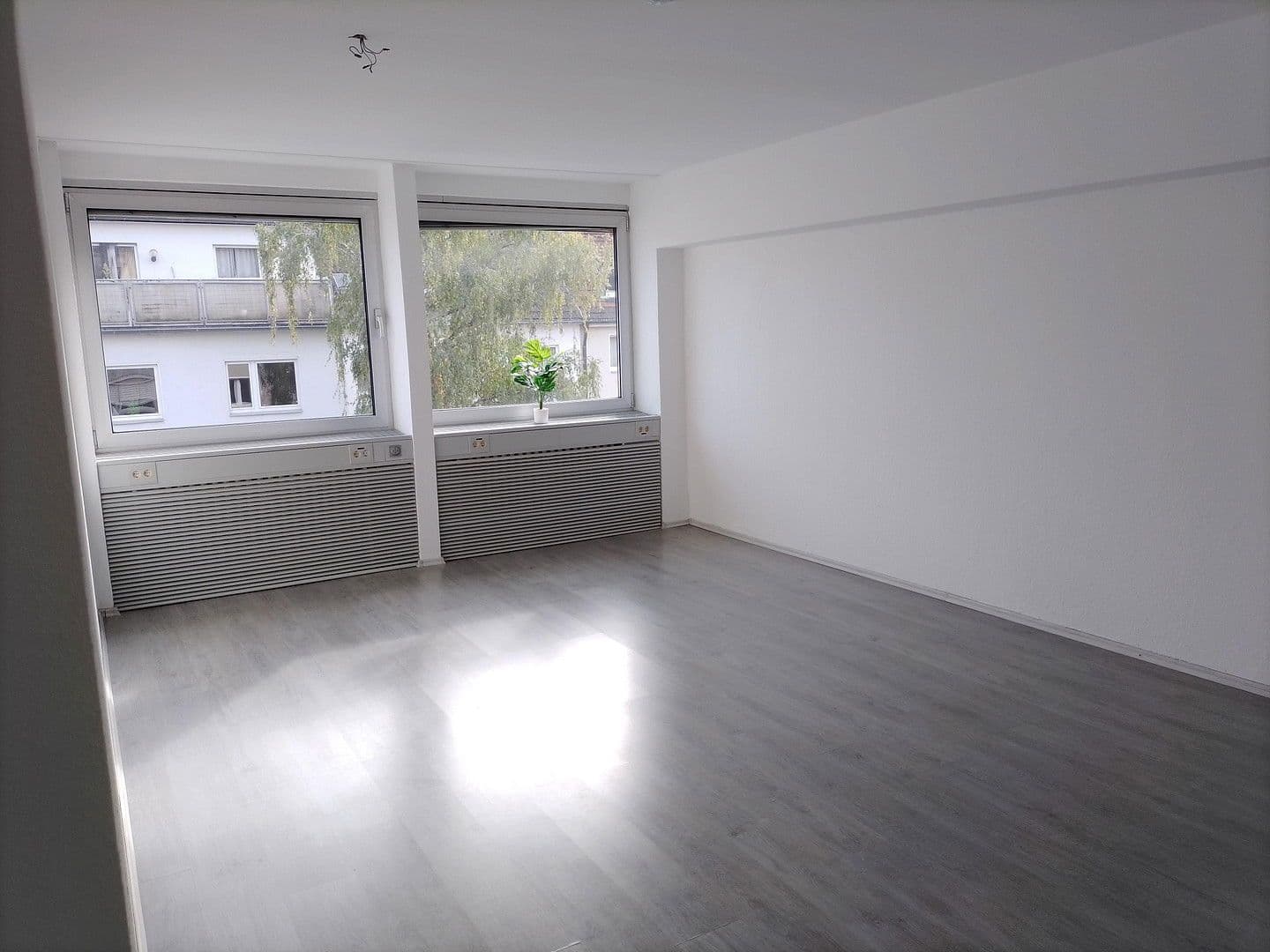 Pronájem bytu 6+kk 217 m², Harleßstr. 1a, Düsseldorf, Severní Porýní-Vestfálsko Pronájem bytu 6+kk 217 m², Harleßstr. 1a, Düsseldorf, Severní Porýní-Vestfálsko