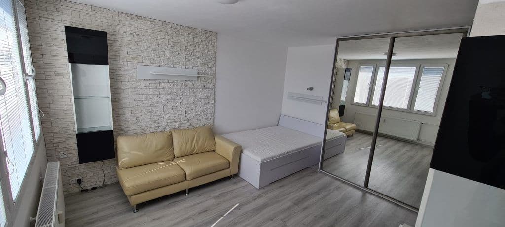 Pronájem bytu 1+kk 35 m², Bílinská, Praha, Praha Pronájem bytu 1+kk 35 m², Bílinská, Praha, Praha