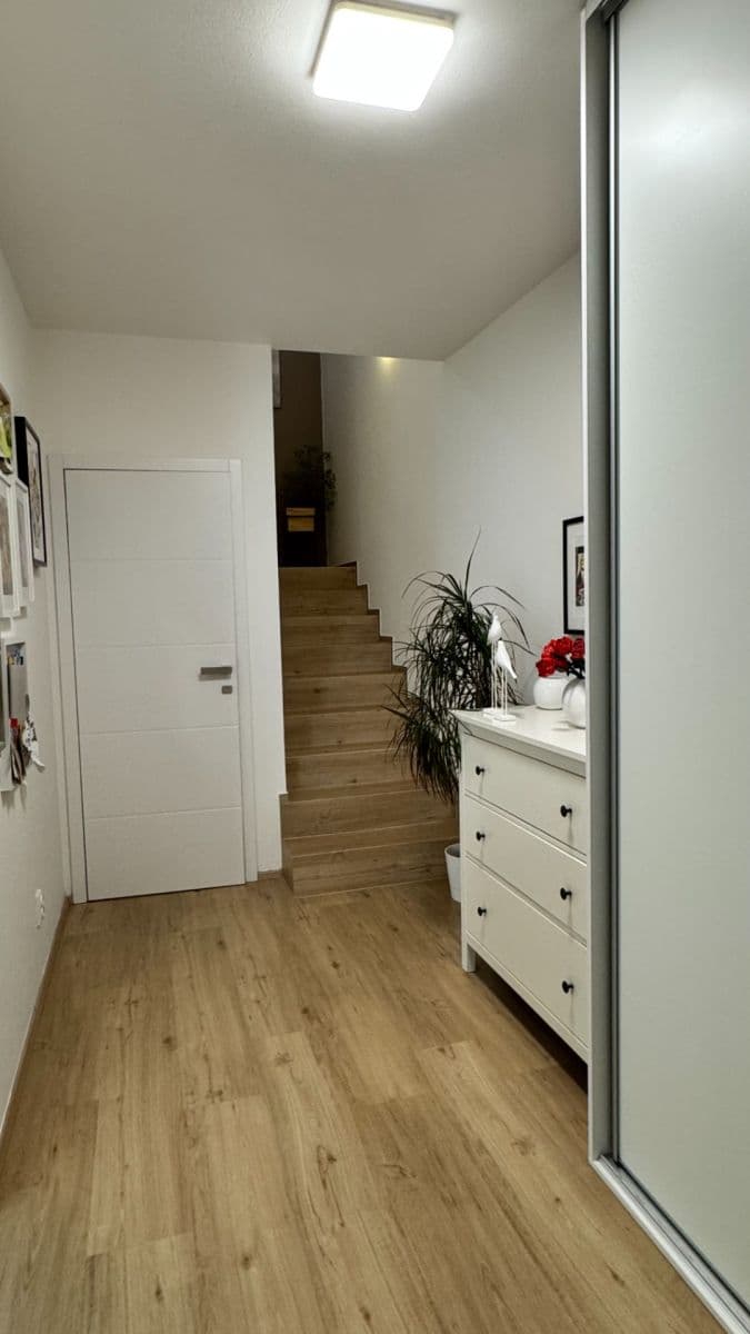 Prodej domu 87 m², pozemek 485 m², Rosická, Popůvky, Jihomoravský kraj Prodej domu 87 m², pozemek 485 m², Rosická, Popůvky, Jihomoravský kraj