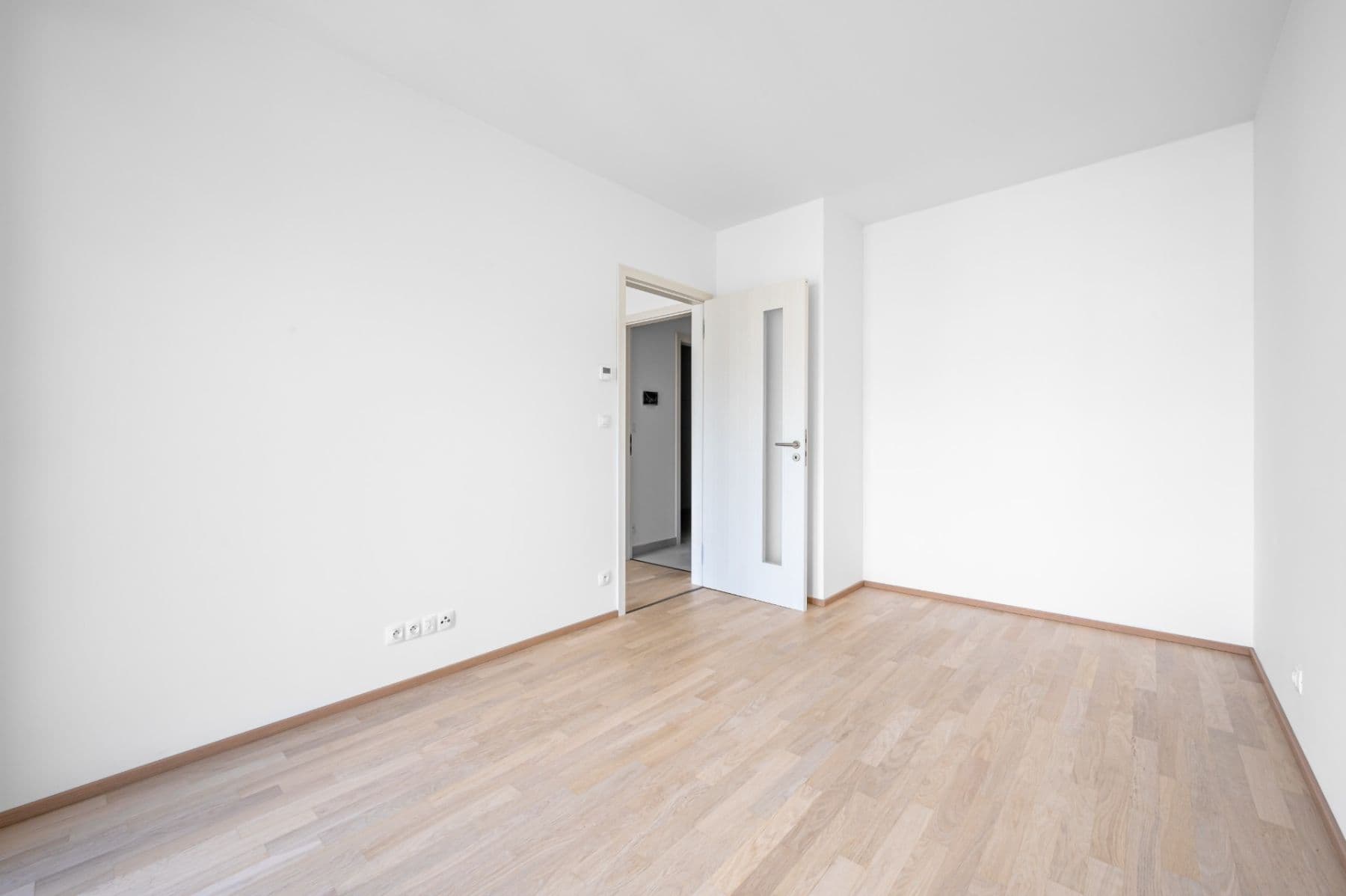 Pronájem bytu 2+kk 61 m², Vojenova, Praha, Praha Pronájem bytu 2+kk 61 m², Vojenova, Praha, Praha