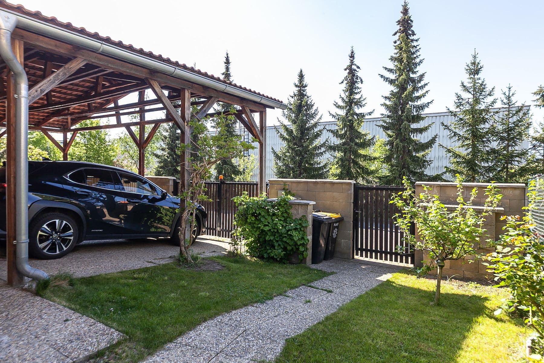 Prodej domu 171 m², pozemek 371 m², Palouky, Hostivice, Středočeský kraj Prodej domu 171 m², pozemek 371 m², Palouky, Hostivice, Středočeský kraj