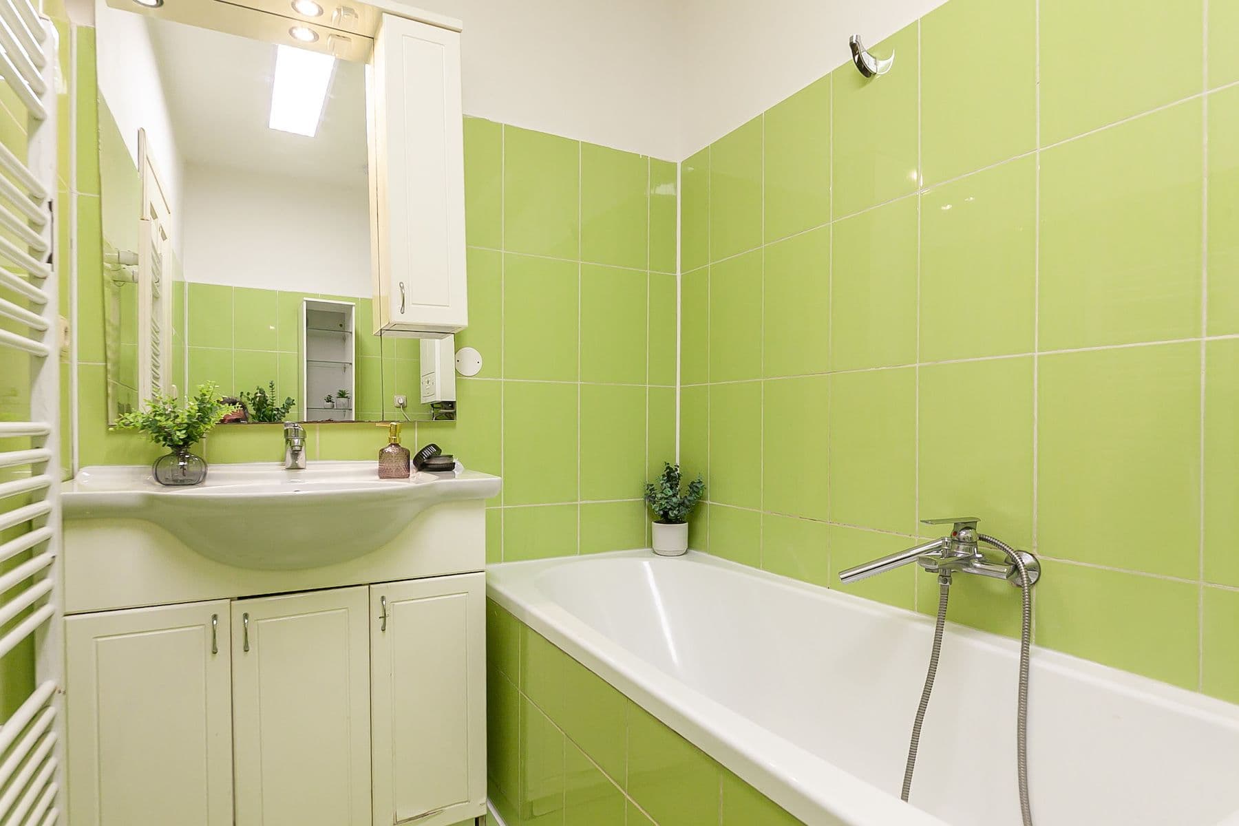 Prodej domu 171 m², pozemek 371 m², Palouky, Hostivice, Středočeský kraj Prodej domu 171 m², pozemek 371 m², Palouky, Hostivice, Středočeský kraj