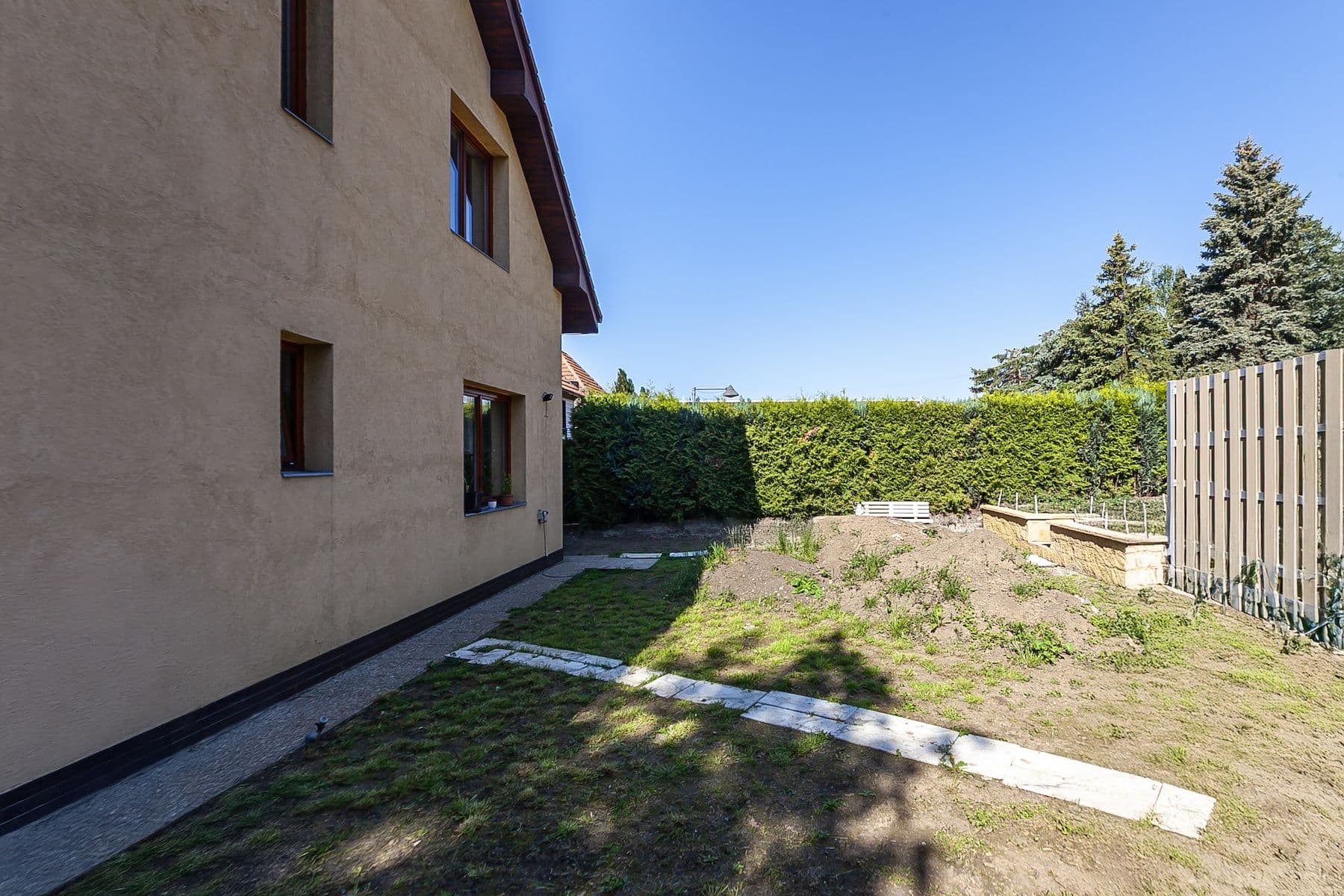 Prodej domu 171 m², pozemek 371 m², Palouky, Hostivice, Středočeský kraj Prodej domu 171 m², pozemek 371 m², Palouky, Hostivice, Středočeský kraj