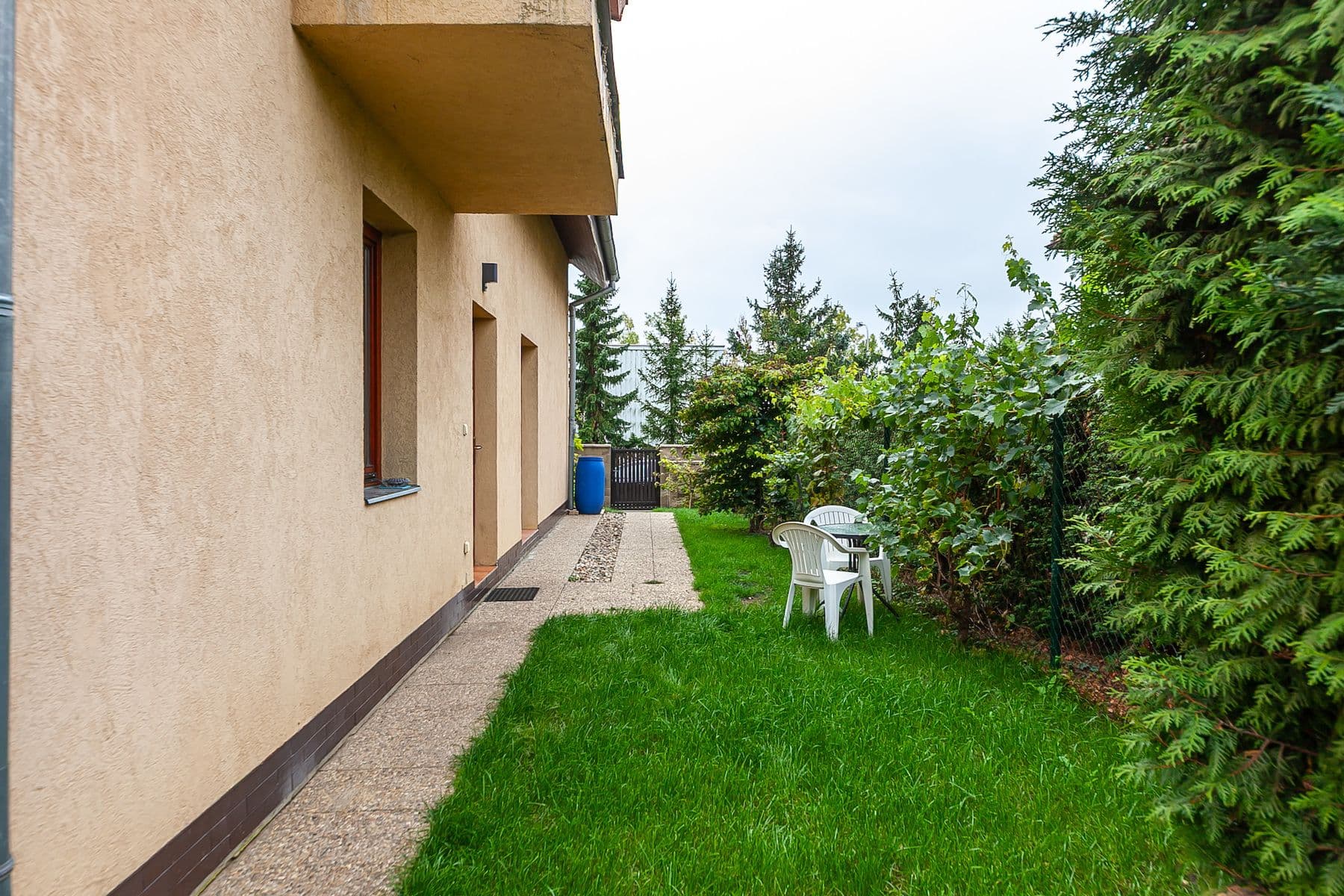 Prodej bytu 4+1 371 m², Palouky, Hostivice, Středočeský kraj Prodej bytu 4+1 371 m², Palouky, Hostivice, Středočeský kraj