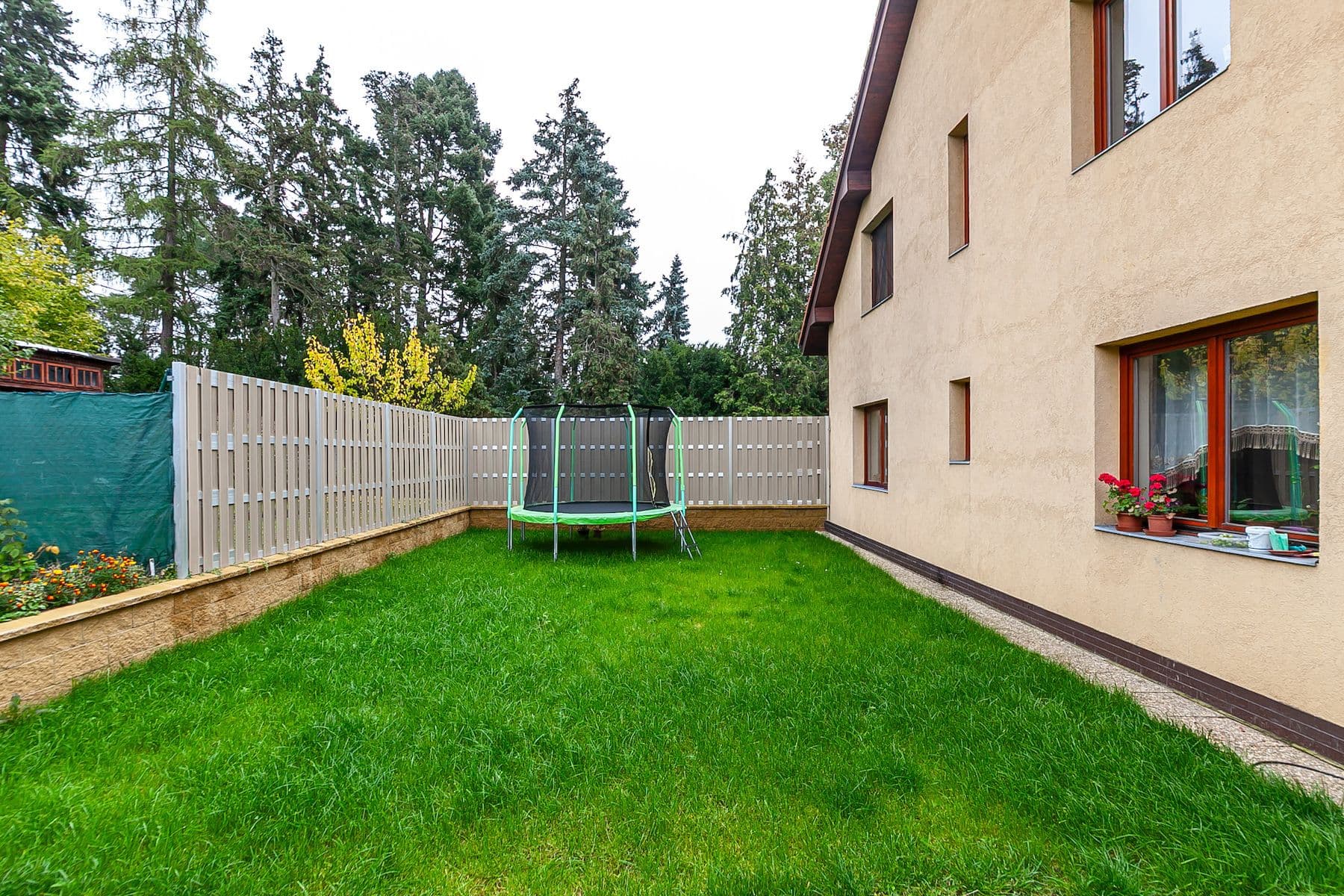 Prodej bytu 4+1 371 m², Palouky, Hostivice, Středočeský kraj Prodej bytu 4+1 371 m², Palouky, Hostivice, Středočeský kraj