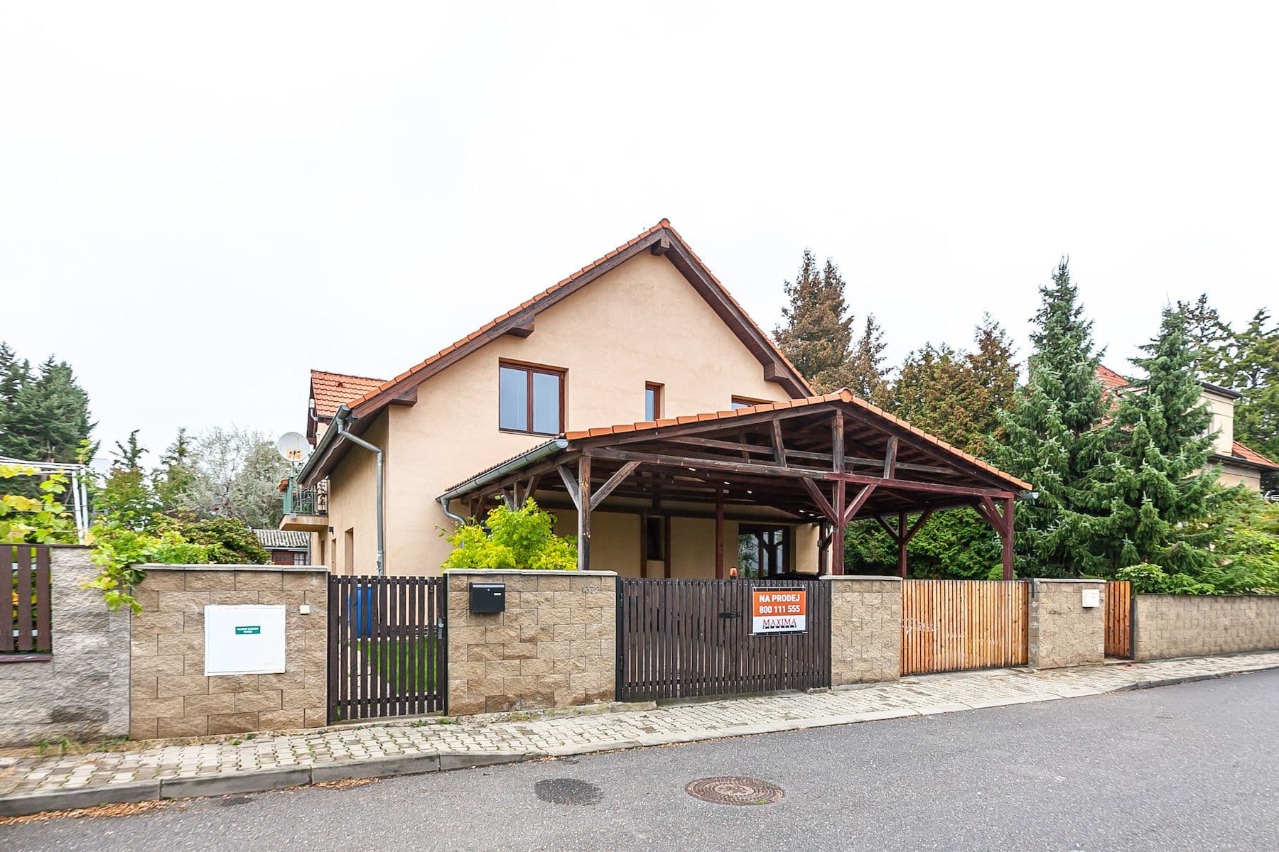 Prodej bytu 4+1 371 m², Palouky, Hostivice, Středočeský kraj Prodej bytu 4+1 371 m², Palouky, Hostivice, Středočeský kraj