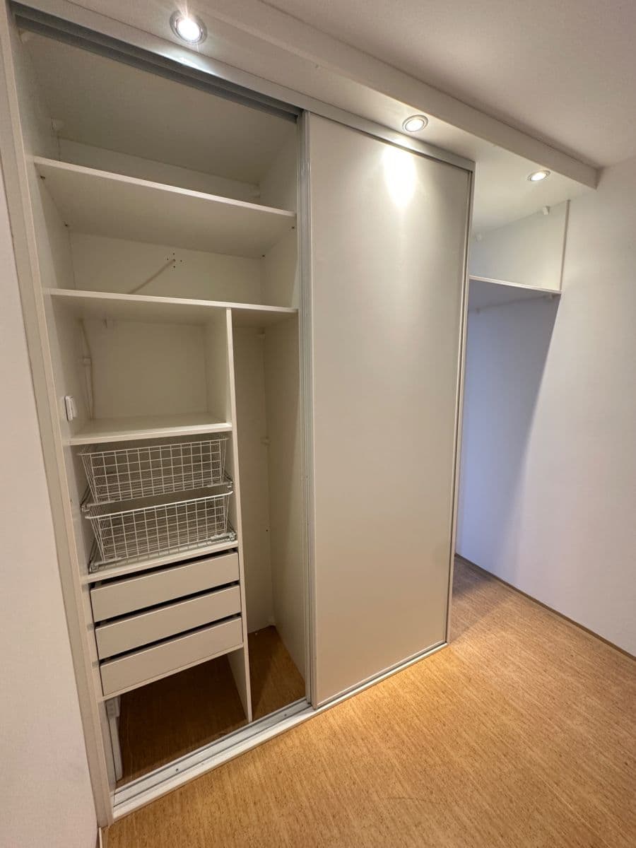 Pronájem bytu 1+kk 36 m², Zahradníčkova, Praha, Praha Pronájem bytu 1+kk 36 m², Zahradníčkova, Praha, Praha