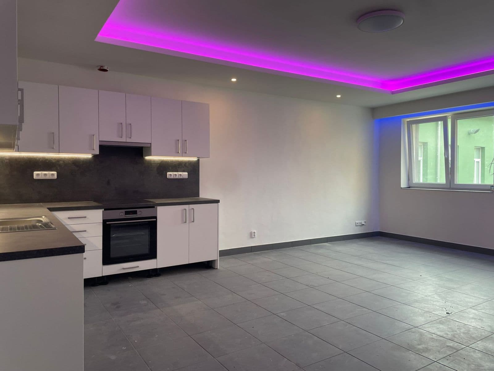 Pronájem domu 103 m², pozemek 100 m², náměstí Svobody, Šternberk, Olomoucký kraj Pronájem domu 103 m², pozemek 100 m², náměstí Svobody, Šternberk, Olomoucký kraj