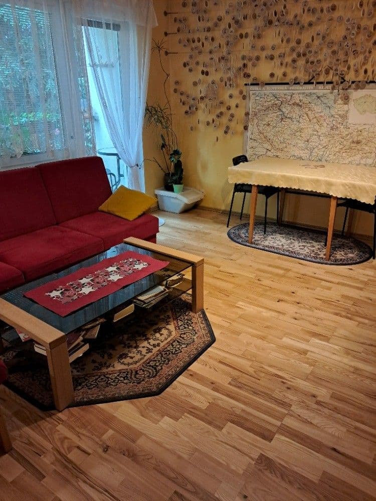 Prodej bytu 3+1 72 m², U Rybníčku, Velké Přílepy, Středočeský kraj Prodej bytu 3+1 72 m², U Rybníčku, Velké Přílepy, Středočeský kraj