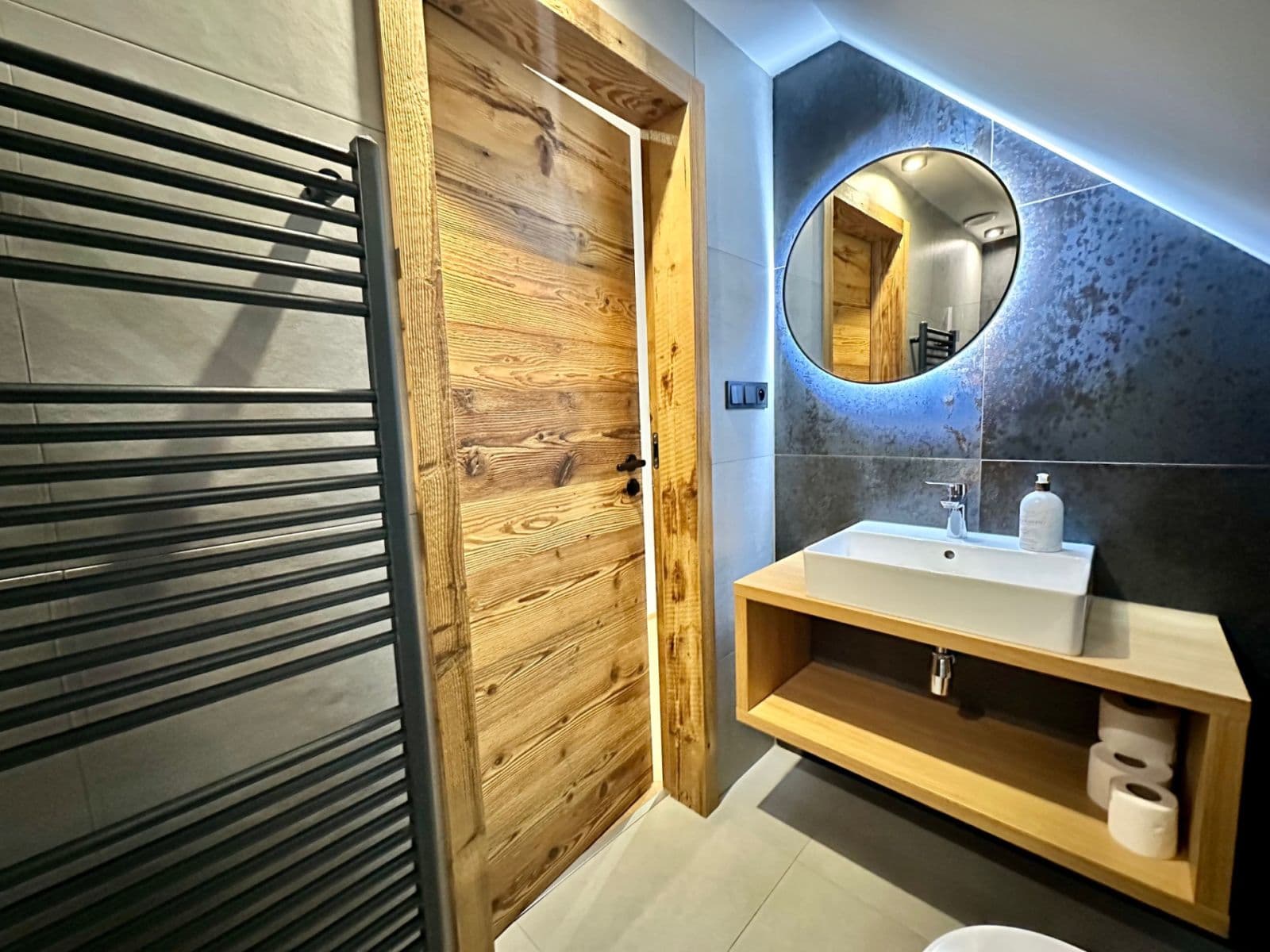 Prodej domu 200 m², pozemek 1.859 m², Rokytnice nad Jizerou, Liberecký kraj Prodej domu 200 m², pozemek 1.859 m², Rokytnice nad Jizerou, Liberecký kraj