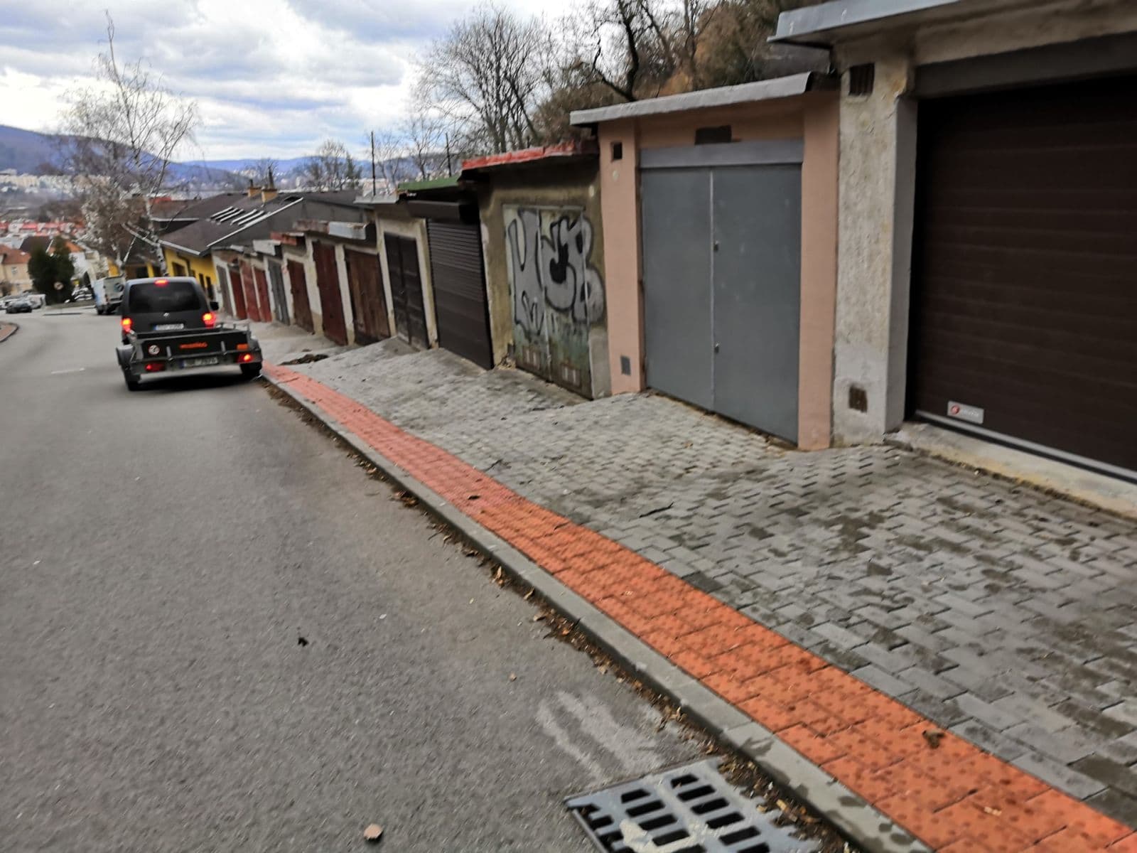 Pronájem garáže 17 m², Zeleného, Brno, Jihomoravský kraj Pronájem garáže 17 m², Zeleného, Brno, Jihomoravský kraj