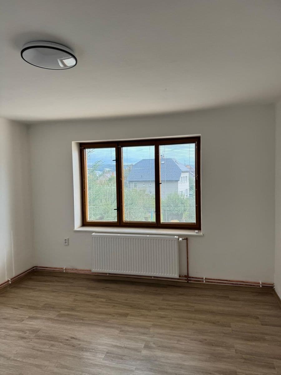 Pronájem bytu 2+1 55 m², U Jeslí, Lanškroun, Pardubický kraj Pronájem bytu 2+1 55 m², U Jeslí, Lanškroun, Pardubický kraj