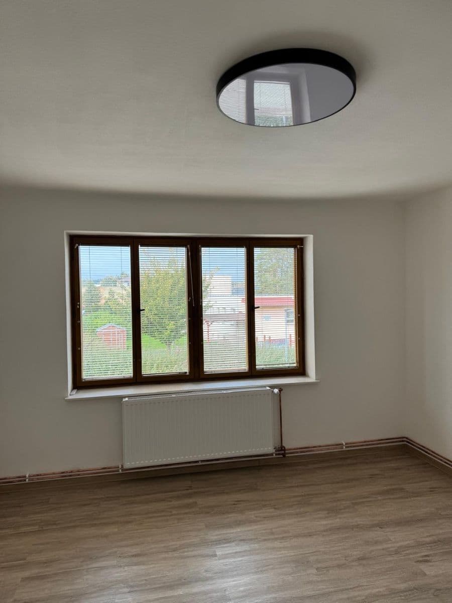 Pronájem bytu 2+1 55 m², U Jeslí, Lanškroun, Pardubický kraj Pronájem bytu 2+1 55 m², U Jeslí, Lanškroun, Pardubický kraj