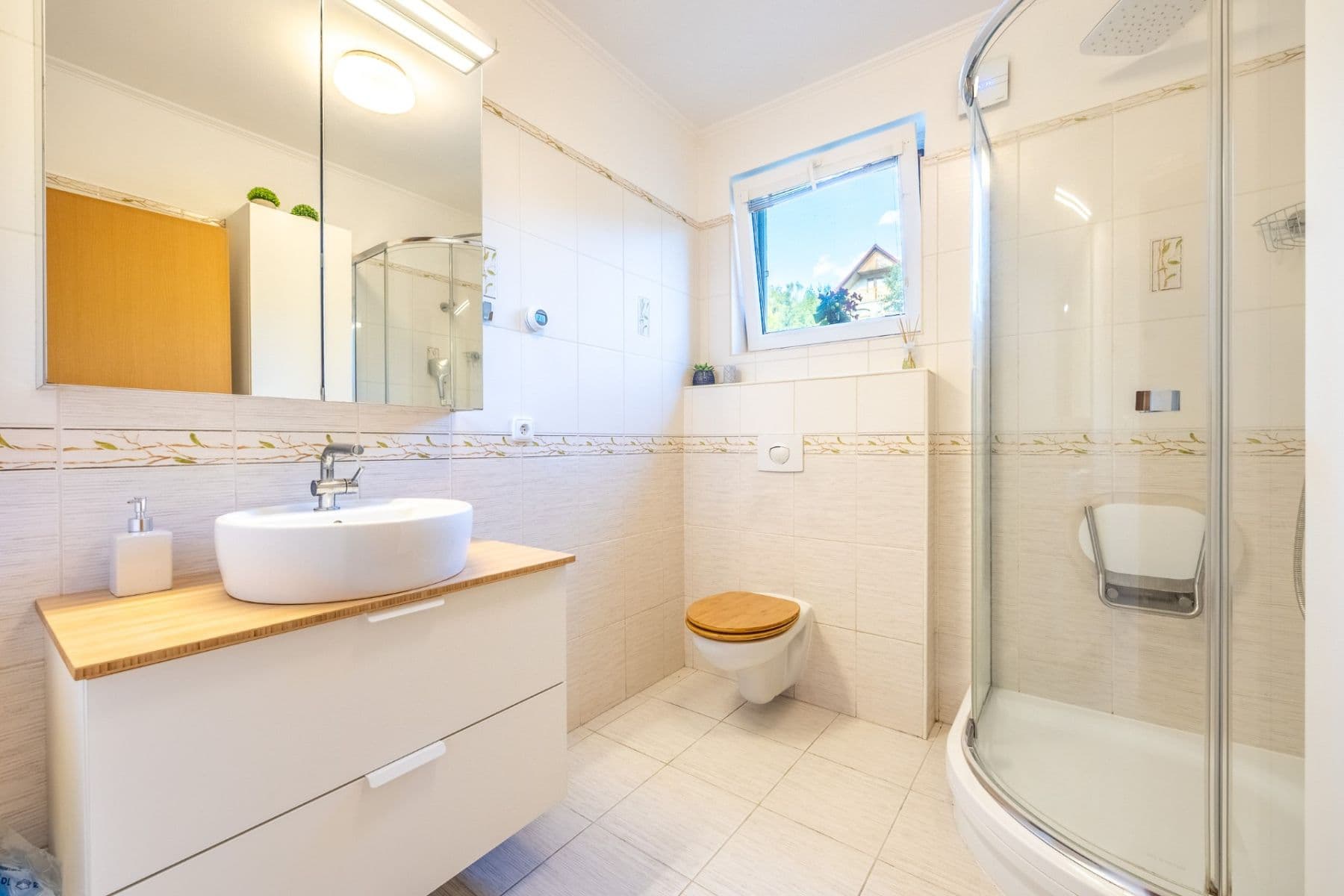 Prodej domu 204 m², pozemek 753 m², K Hubačovu, Mnichovice, Středočeský kraj Prodej domu 204 m², pozemek 753 m², K Hubačovu, Mnichovice, Středočeský kraj