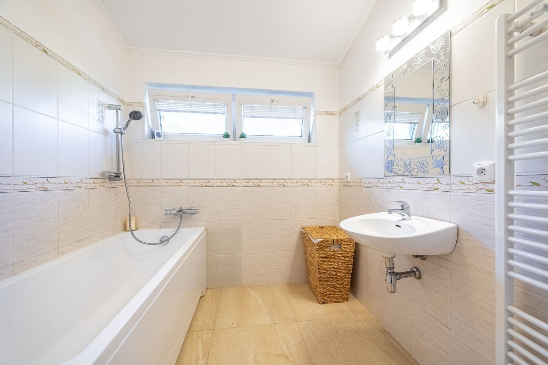 Prodej domu 204 m², pozemek 753 m², K Hubačovu, Mnichovice, Středočeský kraj Prodej domu 204 m², pozemek 753 m², K Hubačovu, Mnichovice, Středočeský kraj