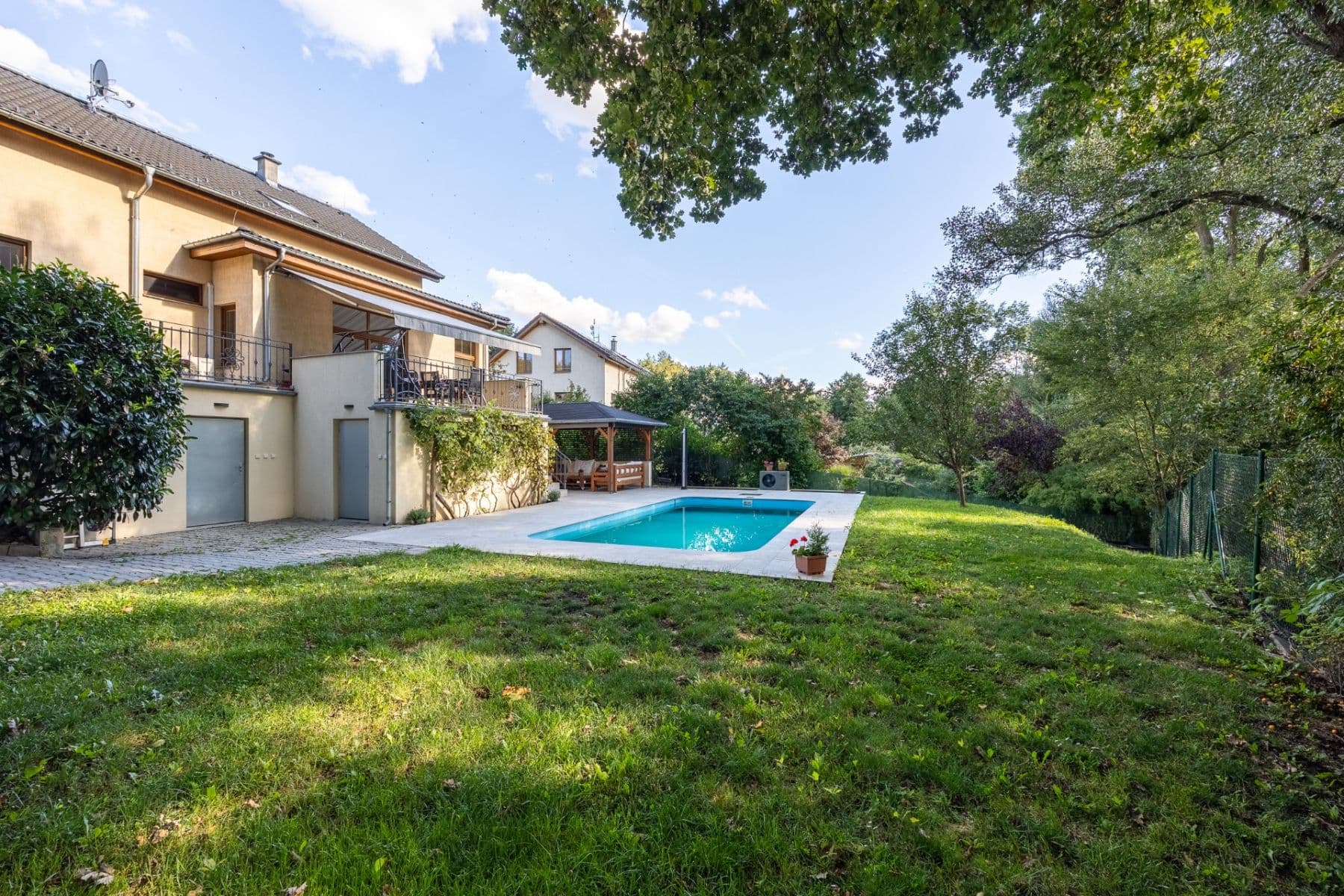 Prodej domu 204 m², pozemek 753 m², K Hubačovu, Mnichovice, Středočeský kraj Prodej domu 204 m², pozemek 753 m², K Hubačovu, Mnichovice, Středočeský kraj