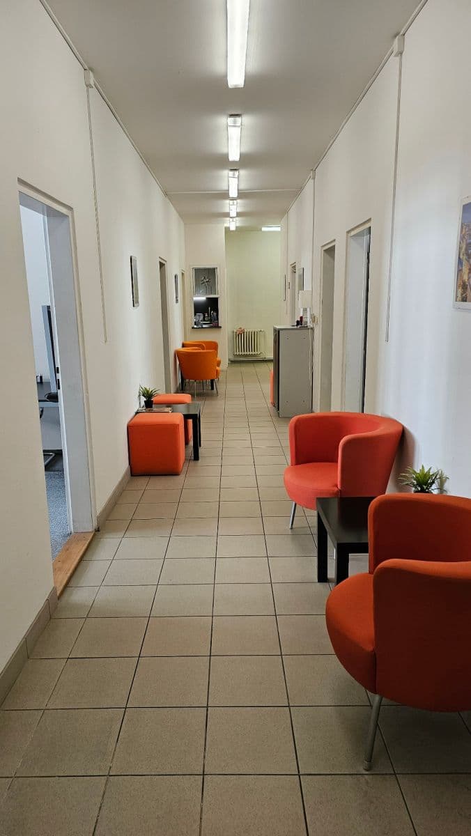 Pronájem kanceláře 35 m², V Jámě, Praha, Praha Pronájem kanceláře 35 m², V Jámě, Praha, Praha