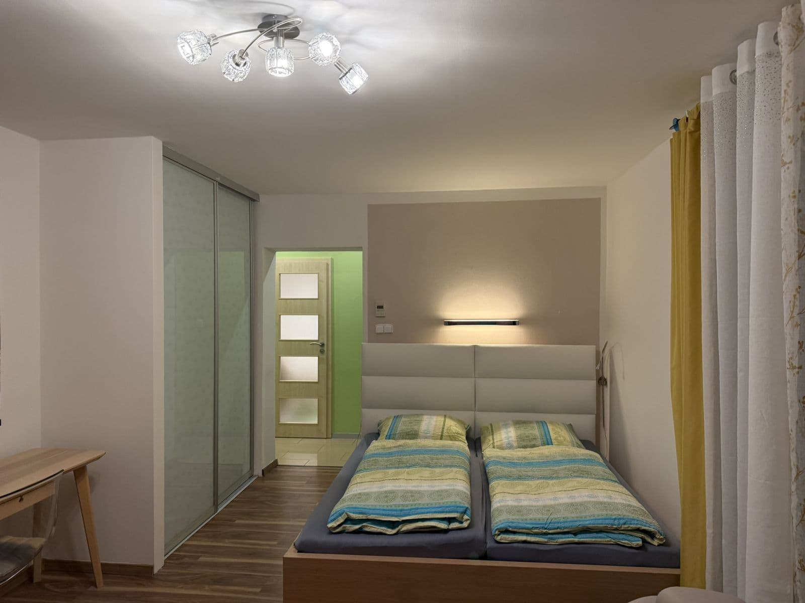 Pronájem bytu 47 m², Na Cihlářce A, Praha, Praha Pronájem bytu 47 m², Na Cihlářce A, Praha, Praha