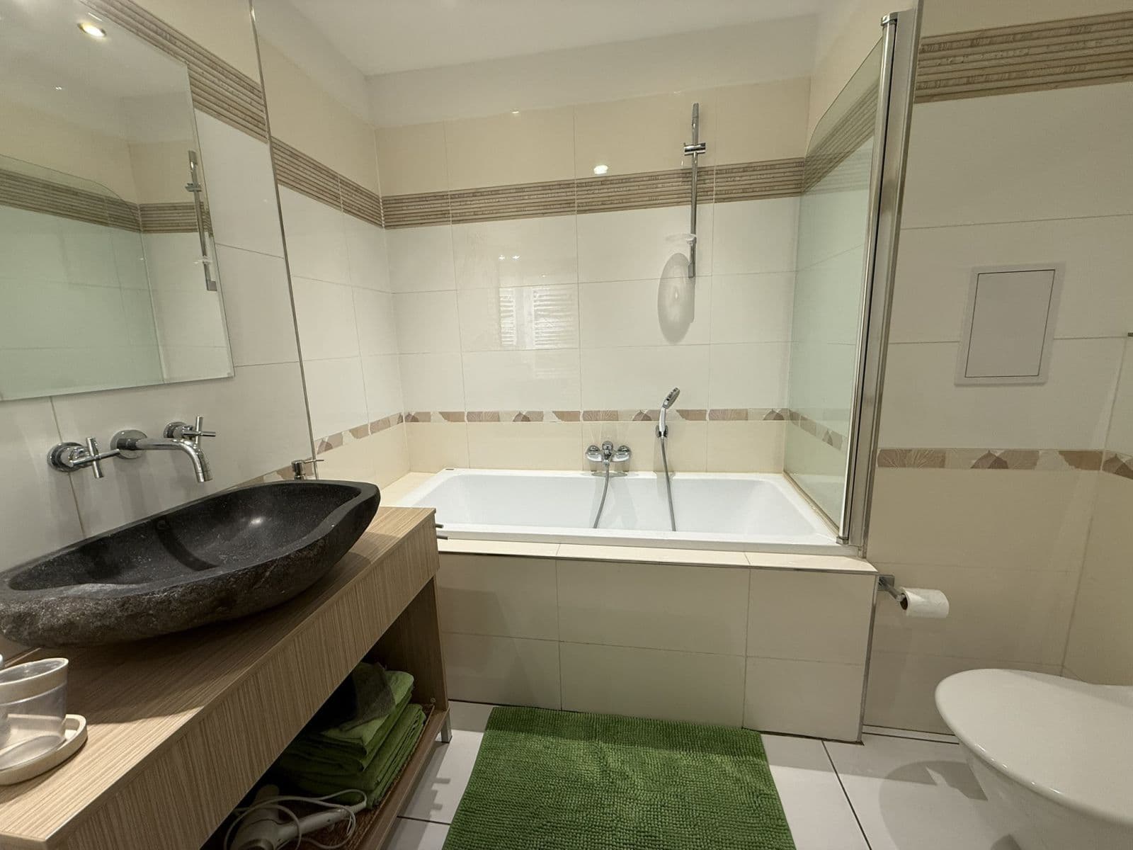 Pronájem bytu 47 m², Na Cihlářce A, Praha, Praha Pronájem bytu 47 m², Na Cihlářce A, Praha, Praha