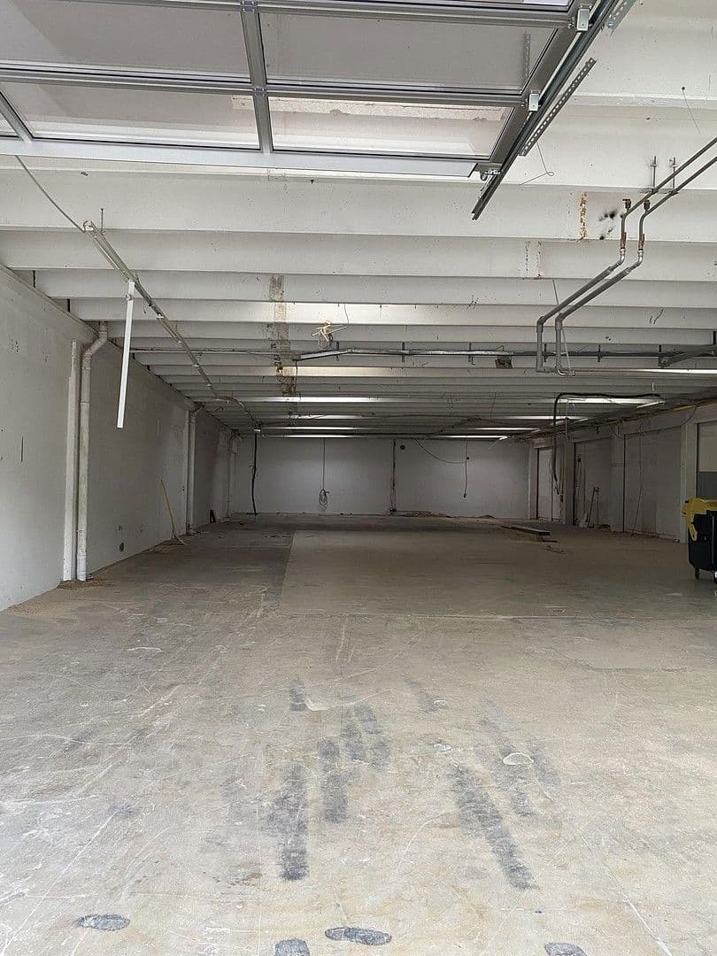 Pronájem nebytového prostoru 525 m², Rettenbergstraße 30, Kolsass, Tyrolsko Pronájem nebytového prostoru 525 m², Rettenbergstraße 30, Kolsass, Tyrolsko