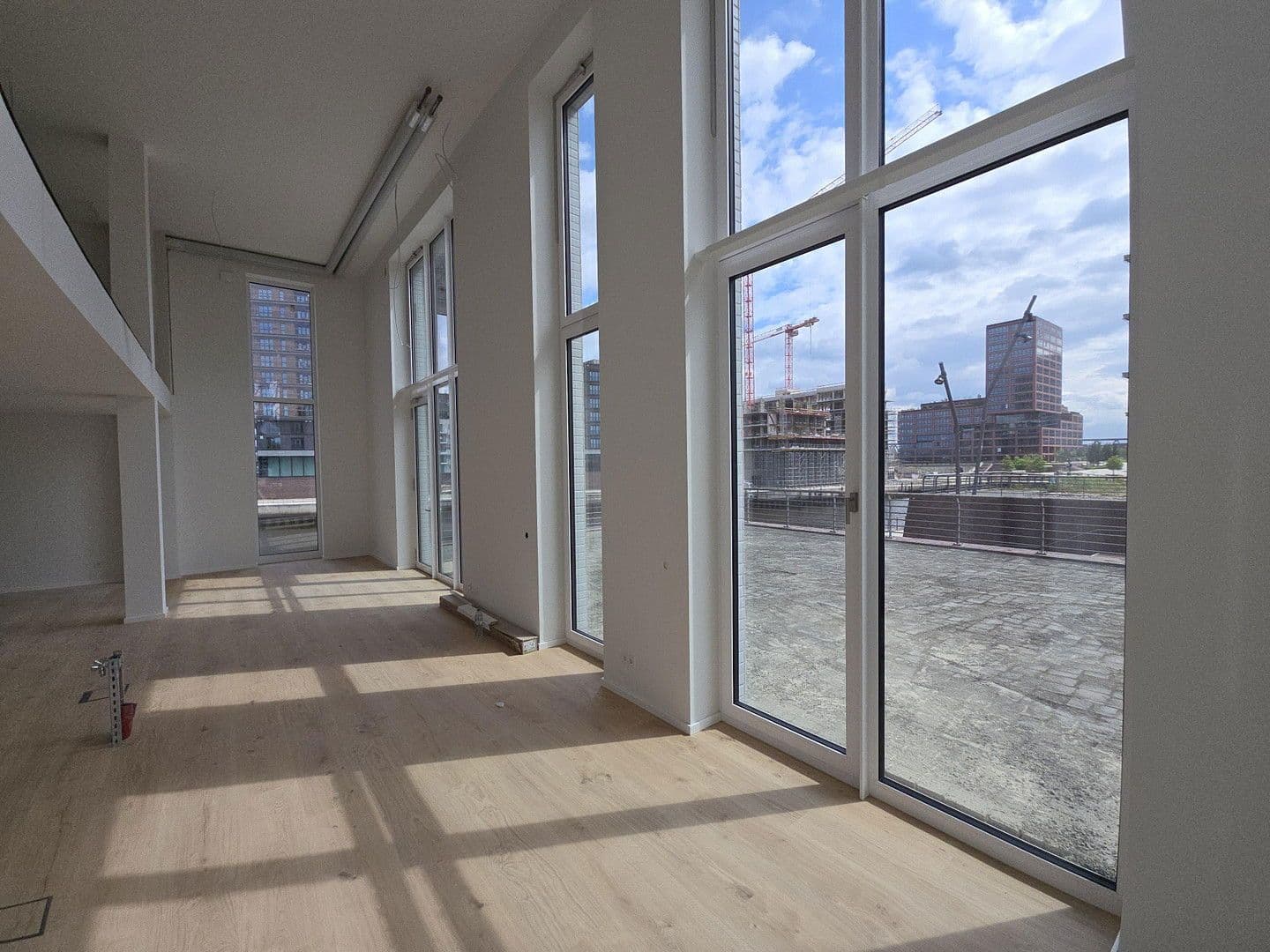 Prodej nebytového prostoru 204 m², Baakenallee 51, Hamburg, Hamburg Prodej nebytového prostoru 204 m², Baakenallee 51, Hamburg, Hamburg