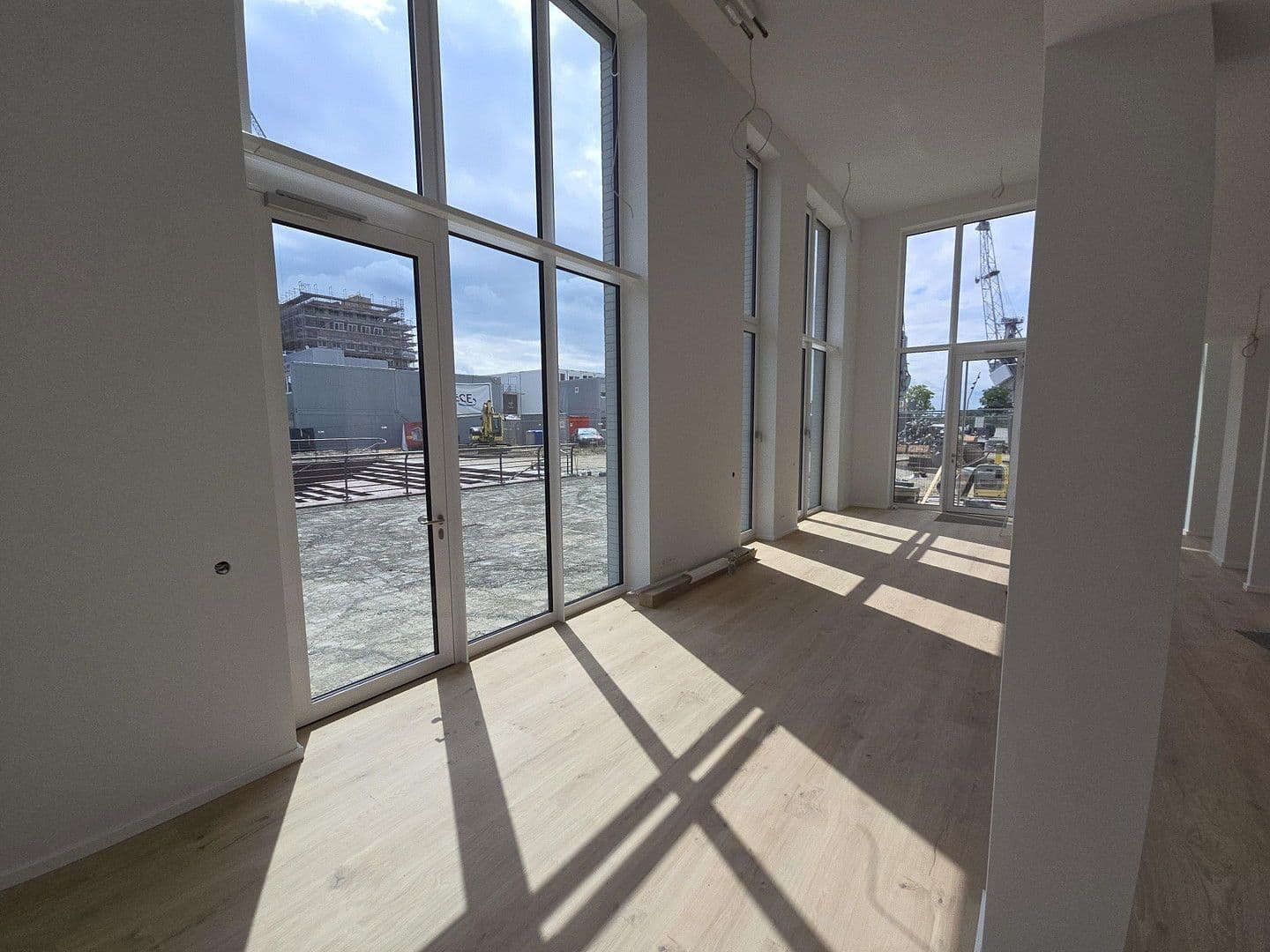 Prodej nebytového prostoru 204 m², Baakenallee 51, Hamburg, Hamburg Prodej nebytového prostoru 204 m², Baakenallee 51, Hamburg, Hamburg