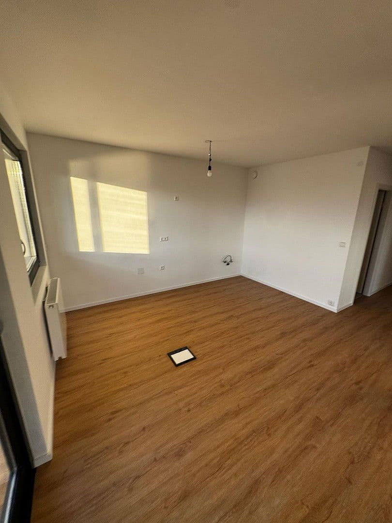 Prodej bytu 3+1 90 m², Honsellstraße 8, Kehl, Bádensko-Württembersko Prodej bytu 3+1 90 m², Honsellstraße 8, Kehl, Bádensko-Württembersko