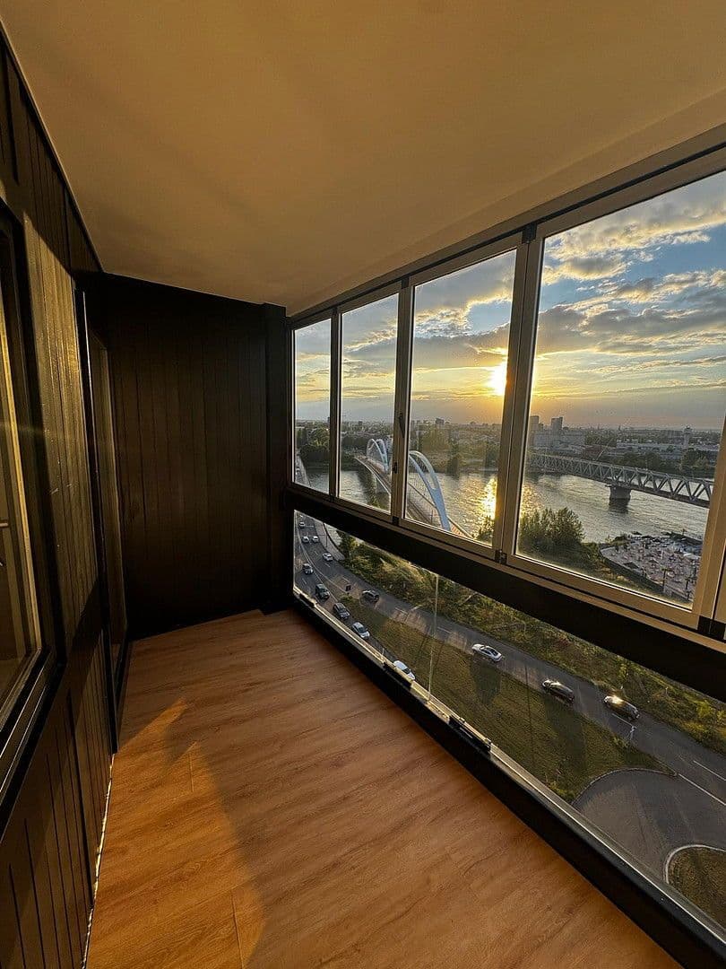 Prodej bytu 3+1 90 m², Honsellstraße 8, Kehl, Bádensko-Württembersko Prodej bytu 3+1 90 m², Honsellstraße 8, Kehl, Bádensko-Württembersko