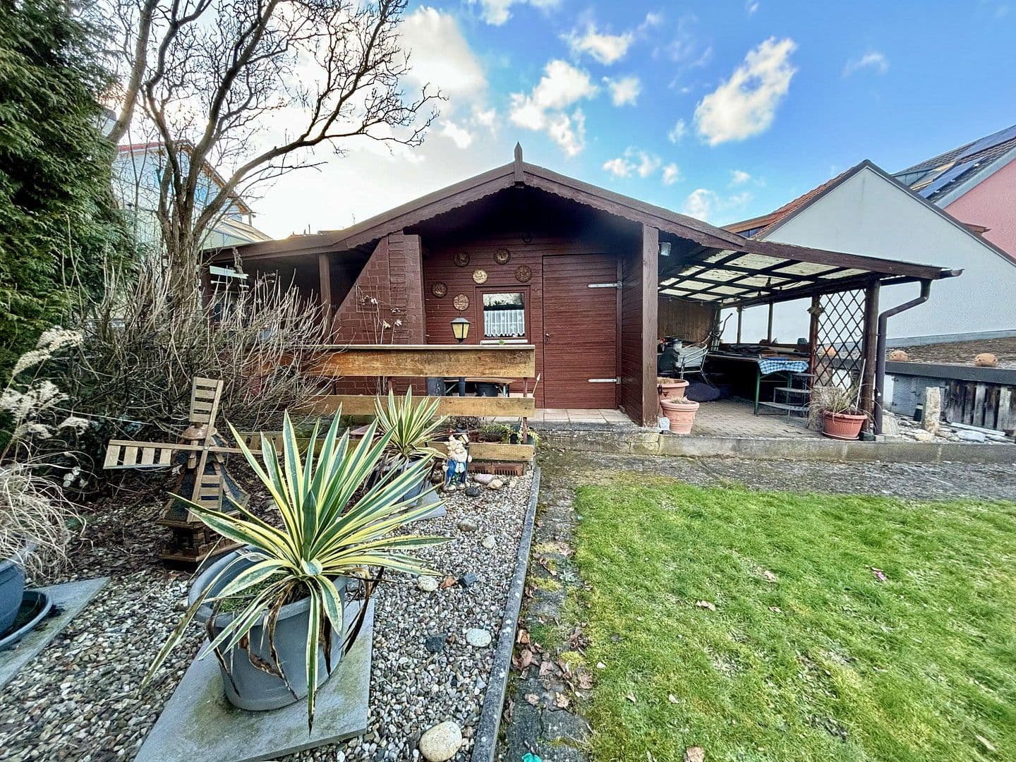Prodej domu 266 m², pozemek 811 m², Am Feld 10, Rattelsdorf, Bavorsko Prodej domu 266 m², pozemek 811 m², Am Feld 10, Rattelsdorf, Bavorsko