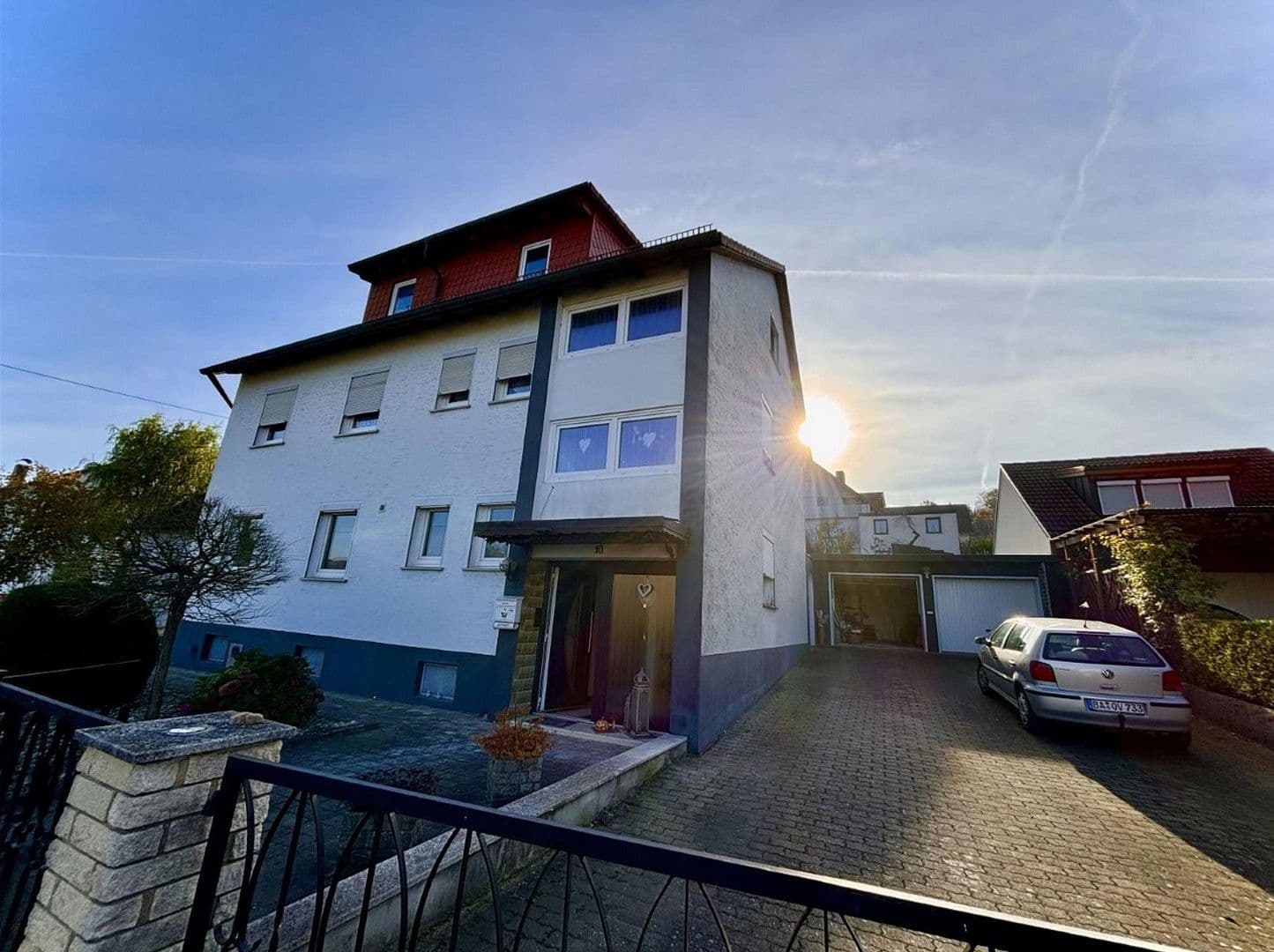 Prodej domu 266 m², pozemek 811 m², Am Feld 10, Rattelsdorf, Bavorsko Prodej domu 266 m², pozemek 811 m², Am Feld 10, Rattelsdorf, Bavorsko